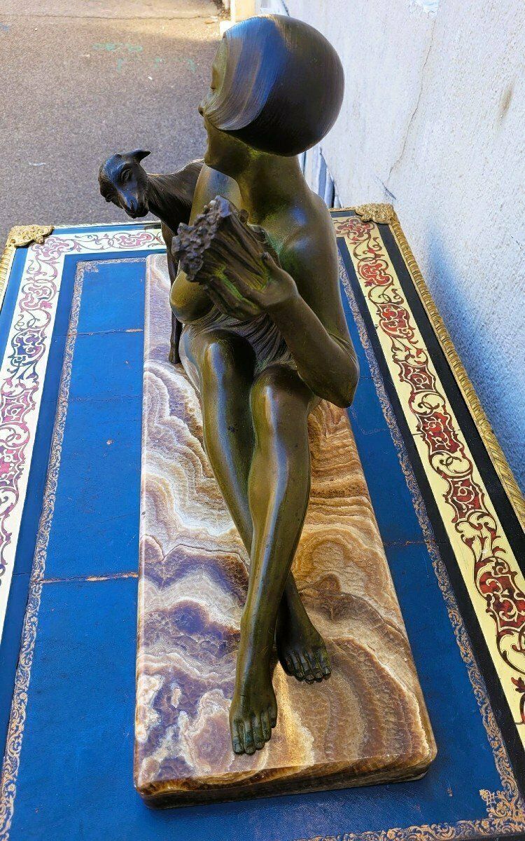 Godard, Woman And Lamb, Art Deco Bronze, 20th Century photo vinterior