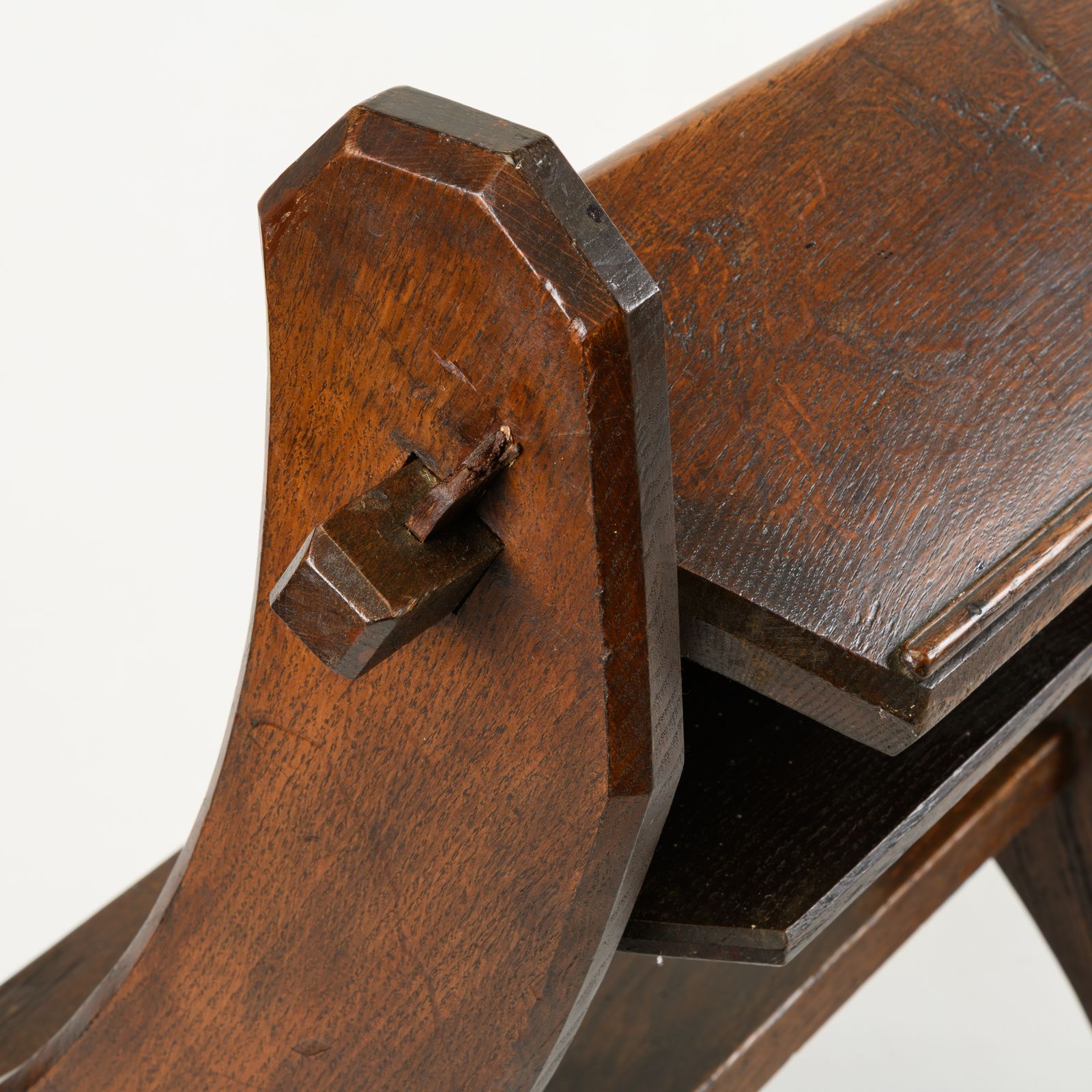 English Arts And Crafts Oak Ecclesiastical Prayer Chair, Late 19th / Early 20th Century photo vinterior
