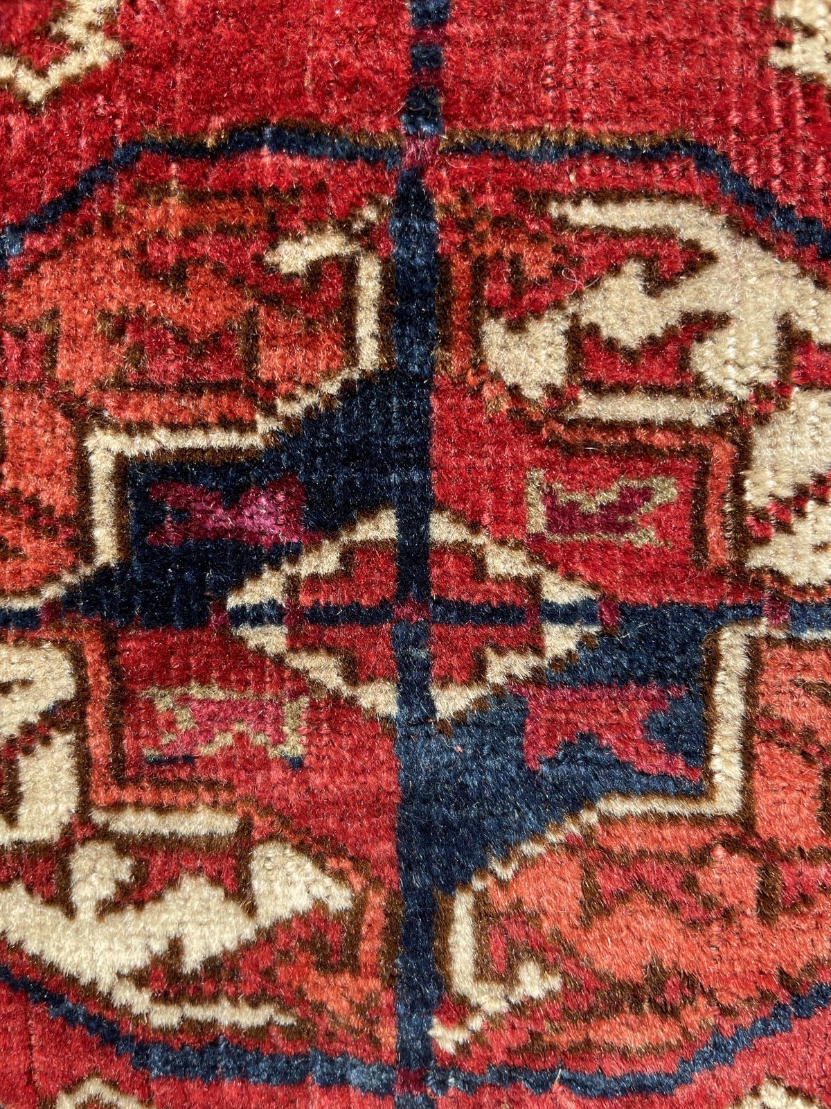 photo vinterior Antique Tekke Turkoman Dowry Rug With Silk Highlights