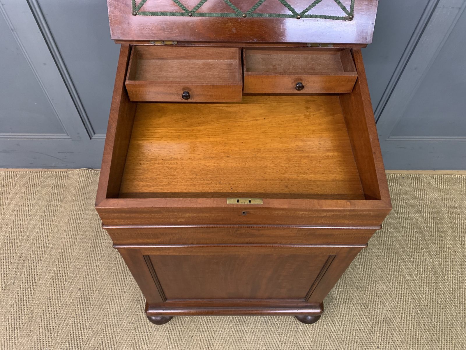 Furniture Gillows Early Victorian Mahogany Davenport photo