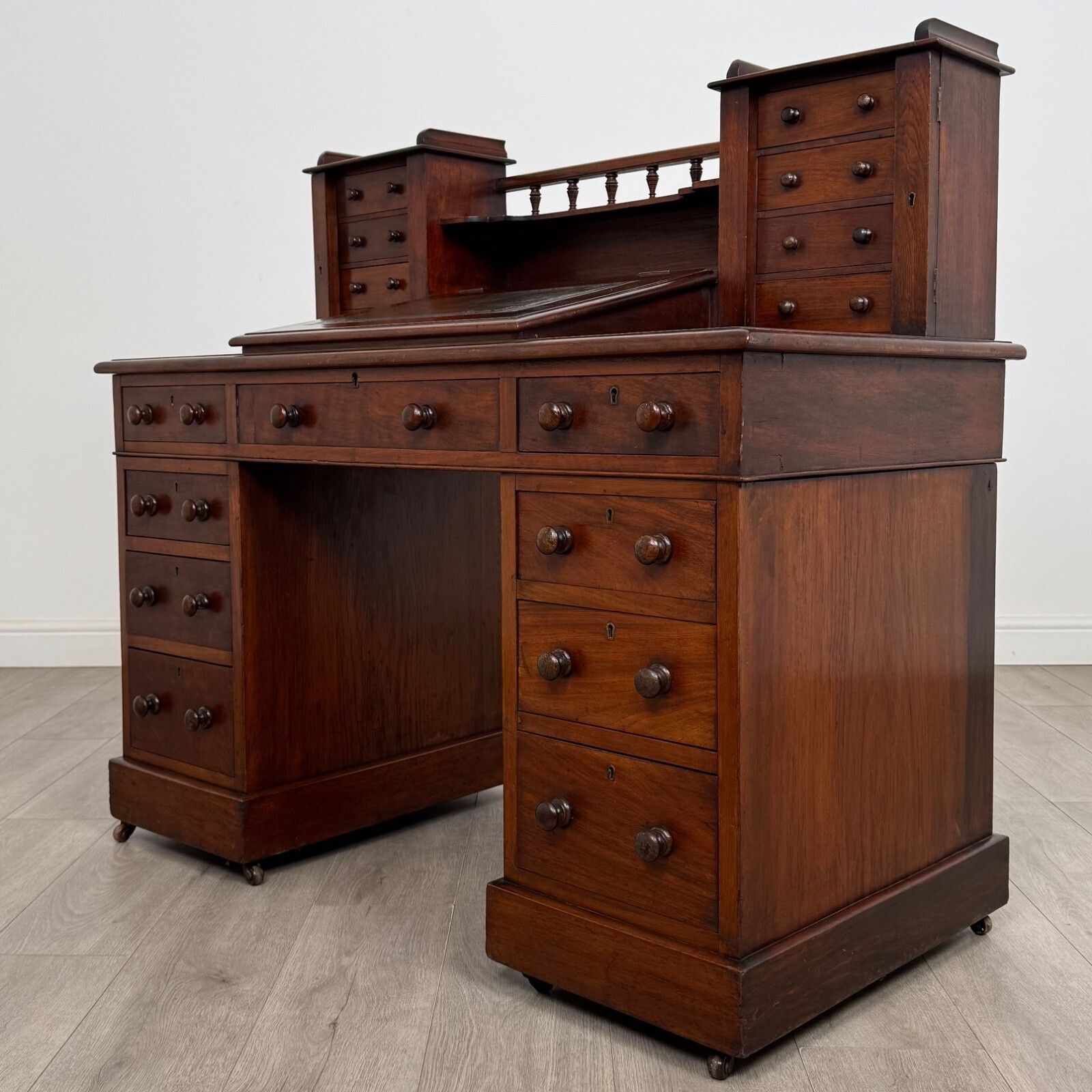 Antique 19th Century Victorian Dickens Desk In Mahogany ( Af 5416 ) photo for sale