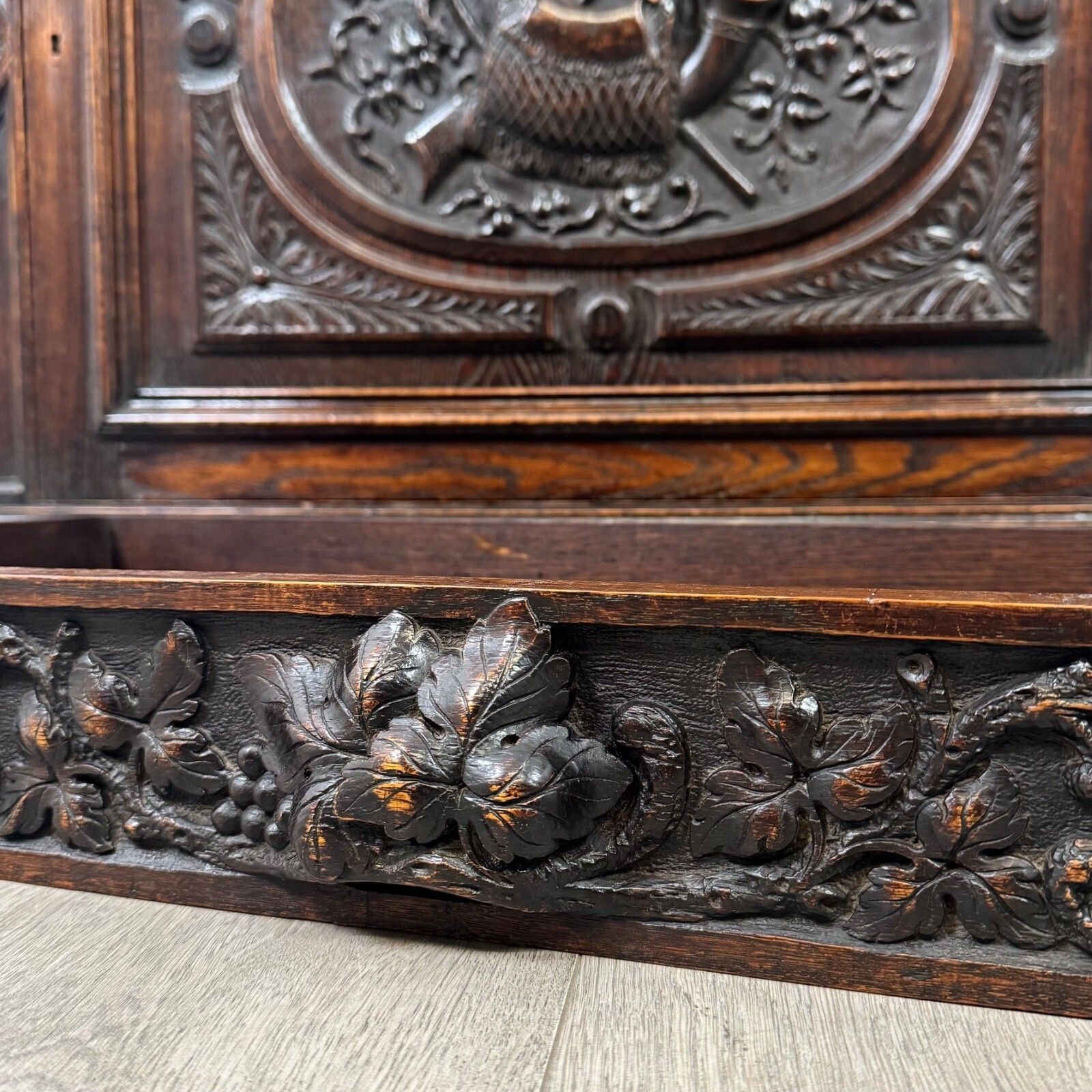 1950.0 Antique 19th Century Carved Oak Victorian Bookcase ( Af 5377 ) photo