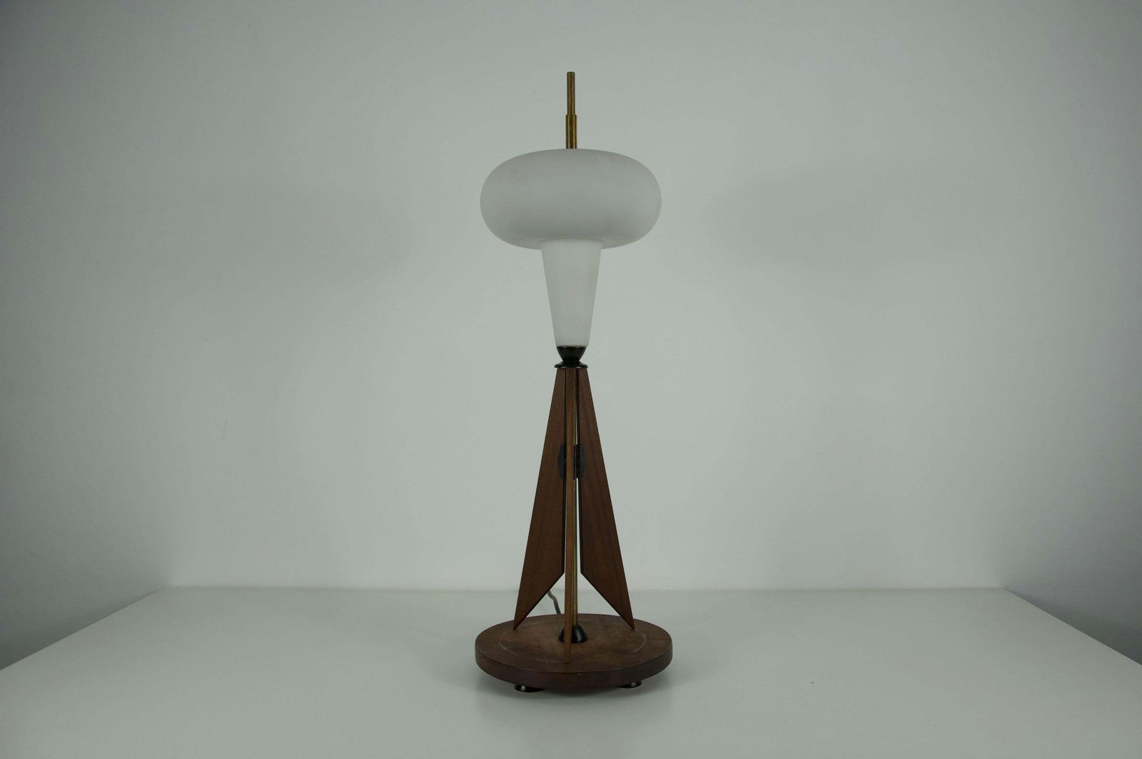 Wooden And Opal Glass Table Lamp Attr. To Salvatore Gregorietti, 1960s, Italy photo for sale