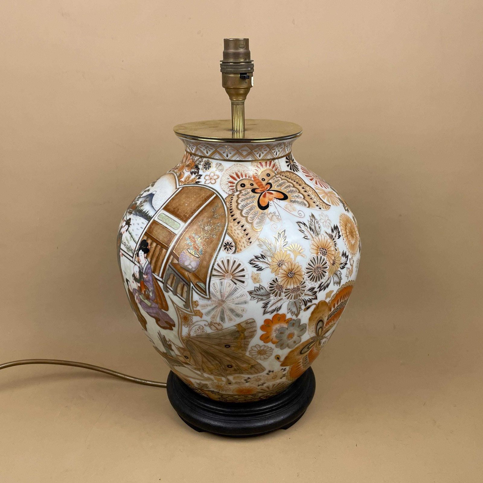 Oriental Ceramic Lamp Light Bedside Table Hand Painted Design Pattern Wood Base Japanese Vase Antique Brass Vintage Ginger Jar White Japan photo for sale