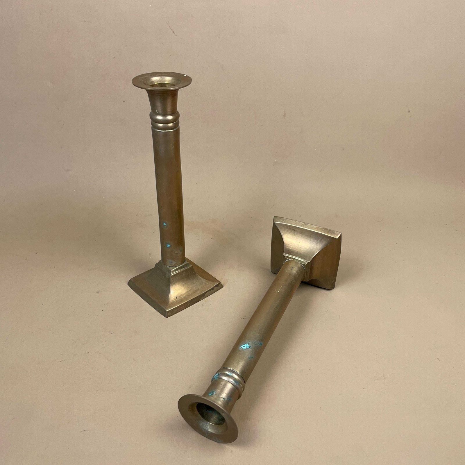 Antique Matching Pair Of Gold Brass Metal Candlestick Candle Stick Holder Vintage Column Taper Dinner Candlesticks Square Base Pillar