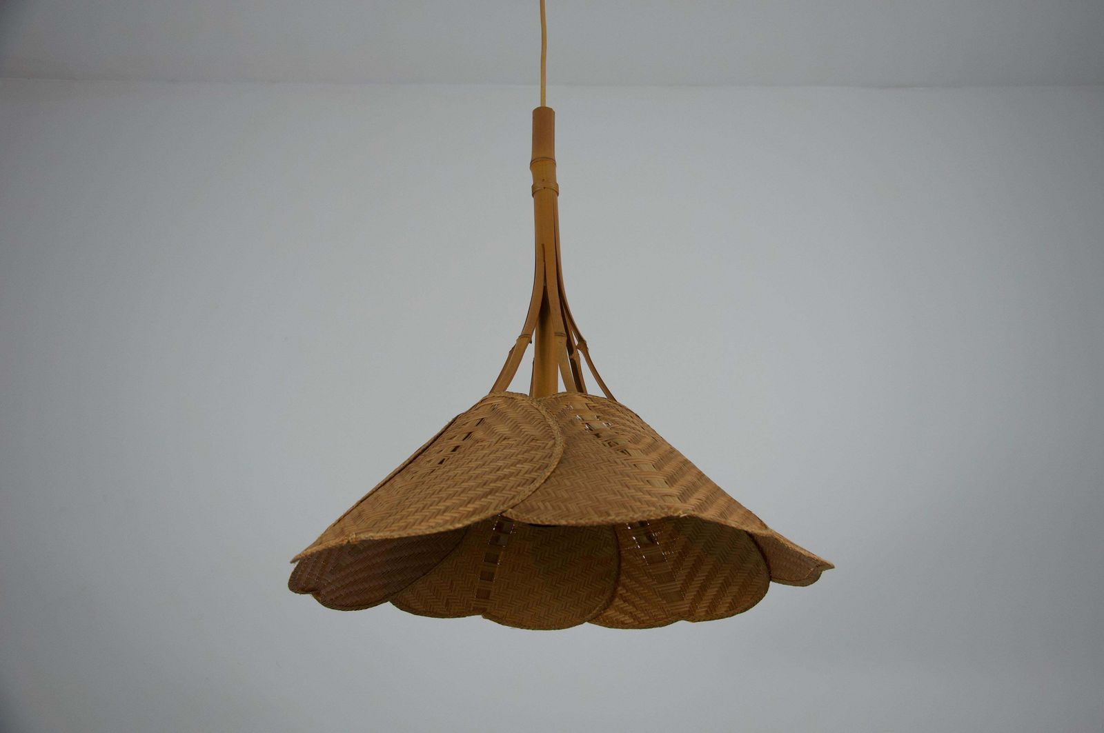 Mid Century Modern Uchiwa Pendant Lamp In The Style Of Ingo Maurer, 1970s photo 4043.0