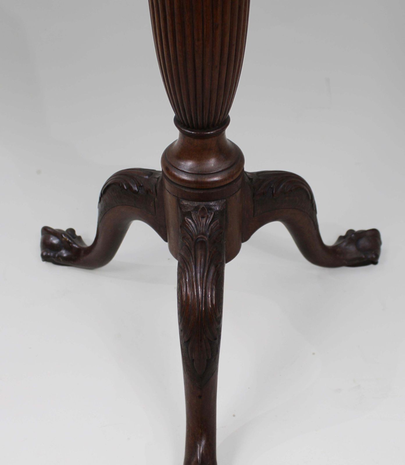 photo furniture Antique Georgian Revival Mahogany Torchère Pedestal Stand