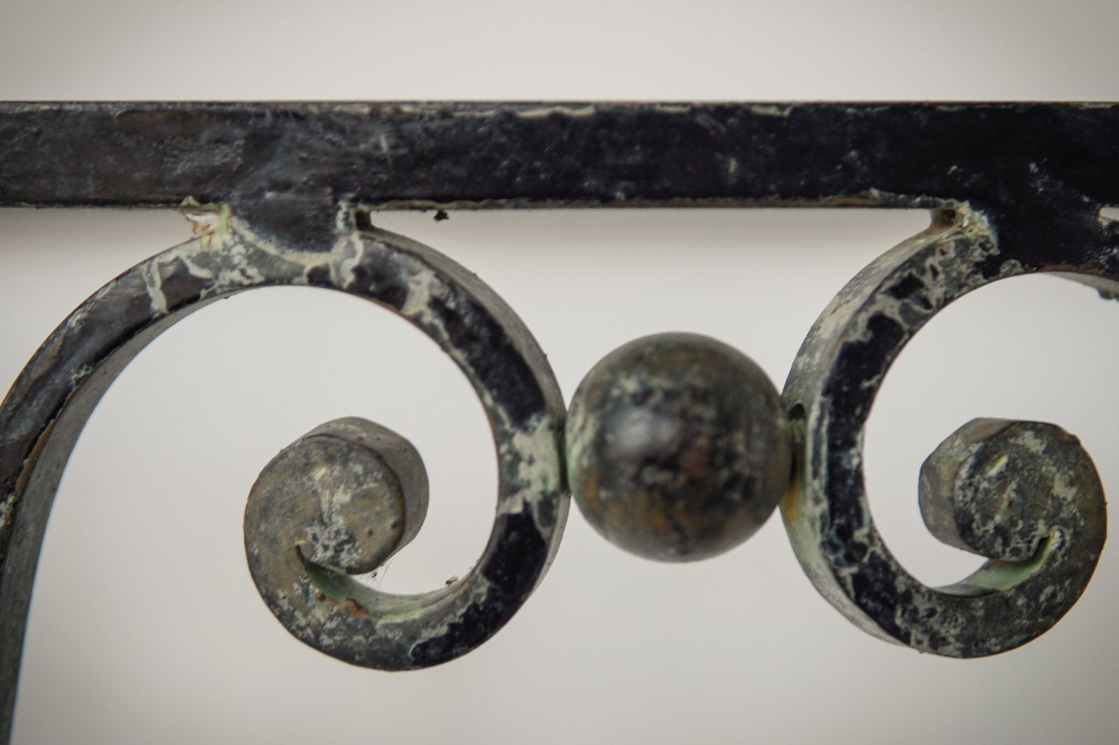 Klassieke Consoletafel Van Handbewerkt Messing Of Brons, Jaren 1930 photo Meubels