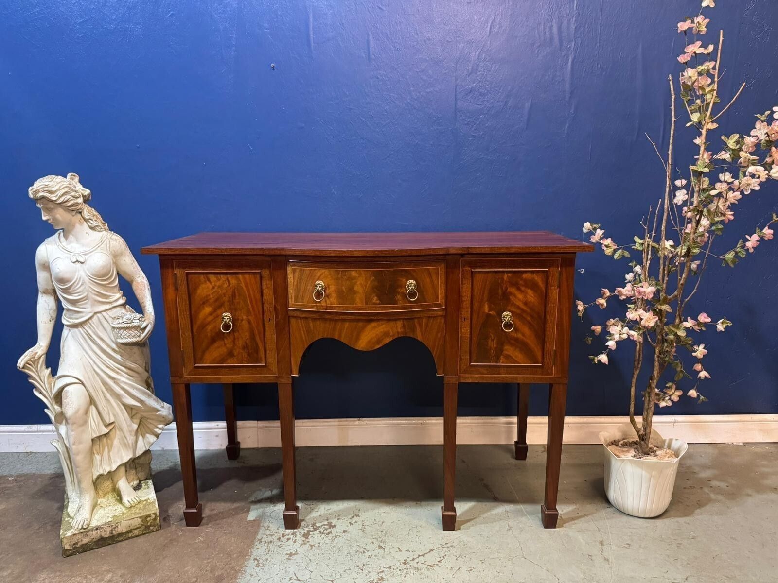 Antique Mahogany Regency Style Serpentine Sideboard Dressing Table Furniture photo for sale