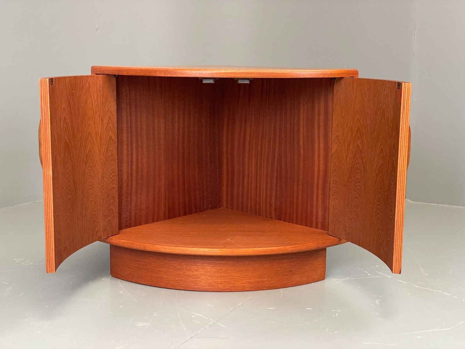 Vintage G Plan Corner Cabinet Teak Cupboard Fresco Range Eb11811 Mwoo photo furniture