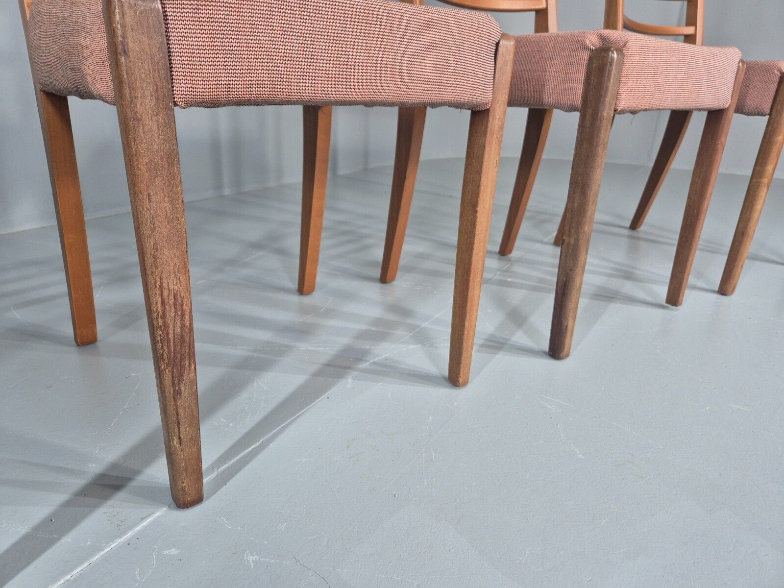 photo vinterior 4 Vintage Mid Century Dining Chairs 1960s Retro New Upholstery Mdin