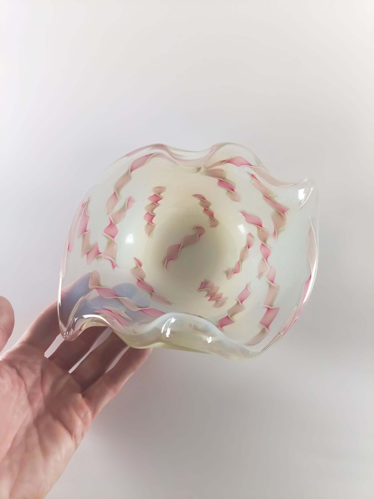 Murano Sommerso Glass Bowl By Fratelli Toso With Zanfirico And Aventurine, 1950s photo Home Decor