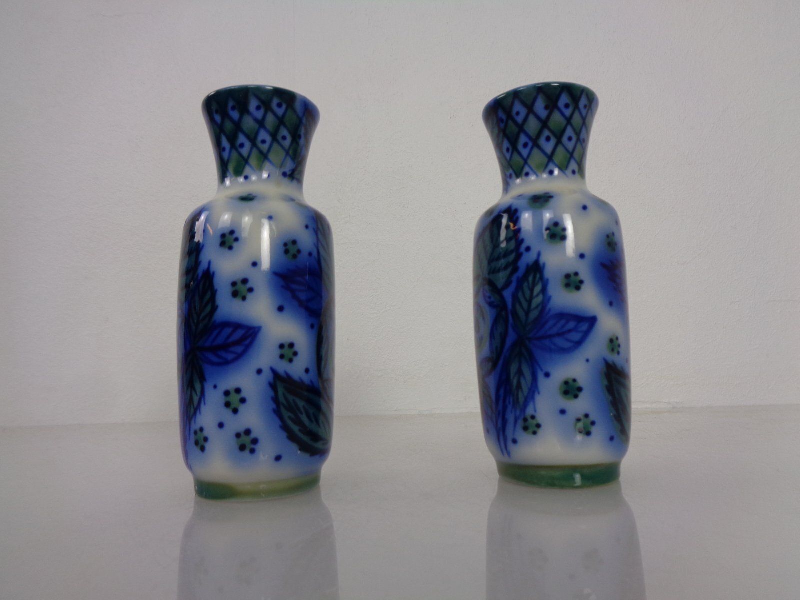 photo for sale Cobalt Blue Porcelain Vases From Lomonosov, St. Petersburg, Russia, 1960s, Set Of 2