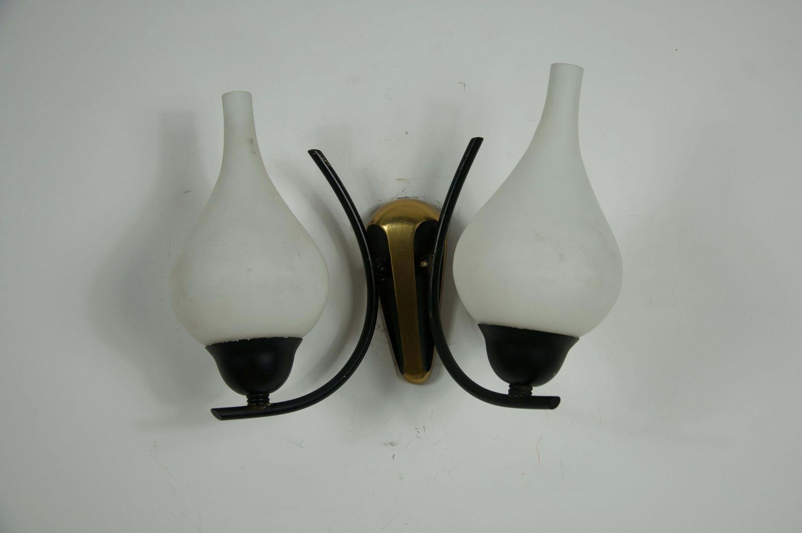 Mid Century Brass And Opaline Wall Lamps, Italy, 1960s photo vinterior