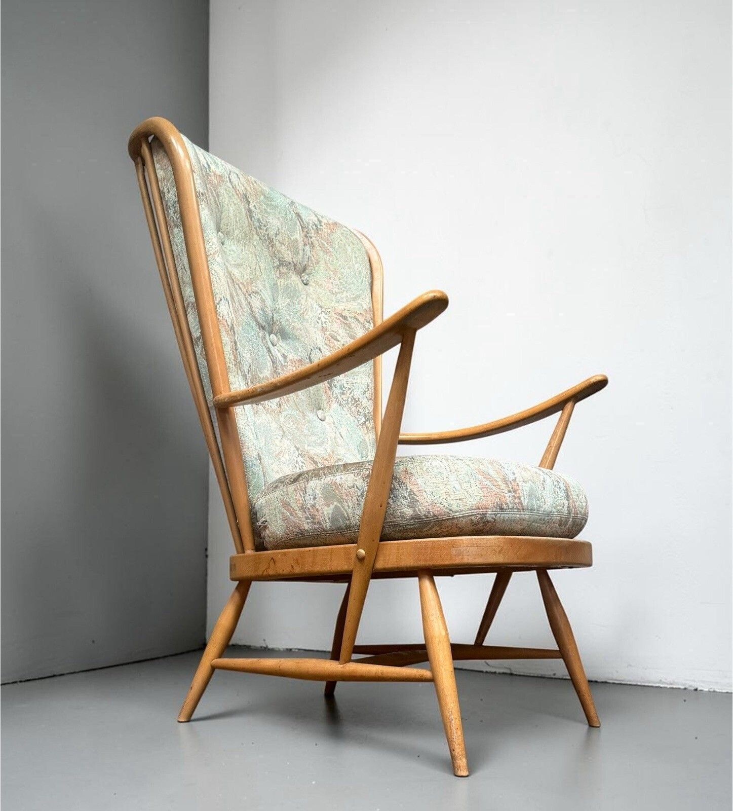 Furniture Ercol Blonde Armchair Mid Century Retro C1960s Superior Quality photo