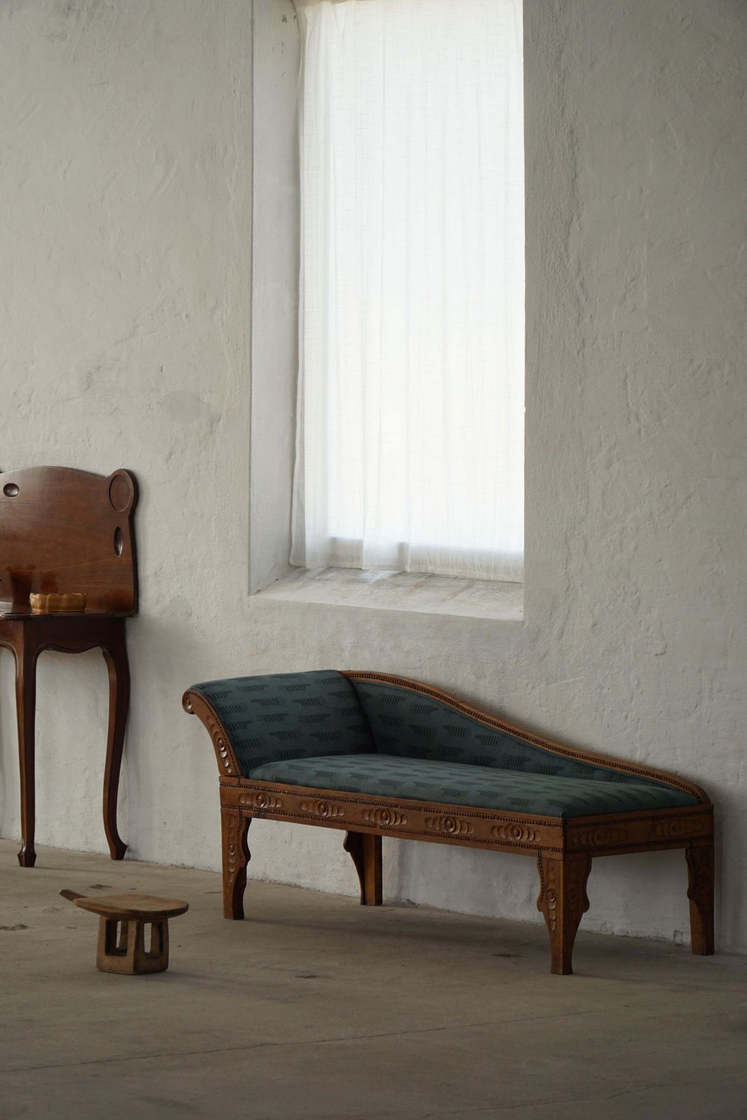 Danish Art Nouveau, Chaise Lounge In Oak & Lisa Larson “Mikey” Upholstery, 1920s photo Furniture