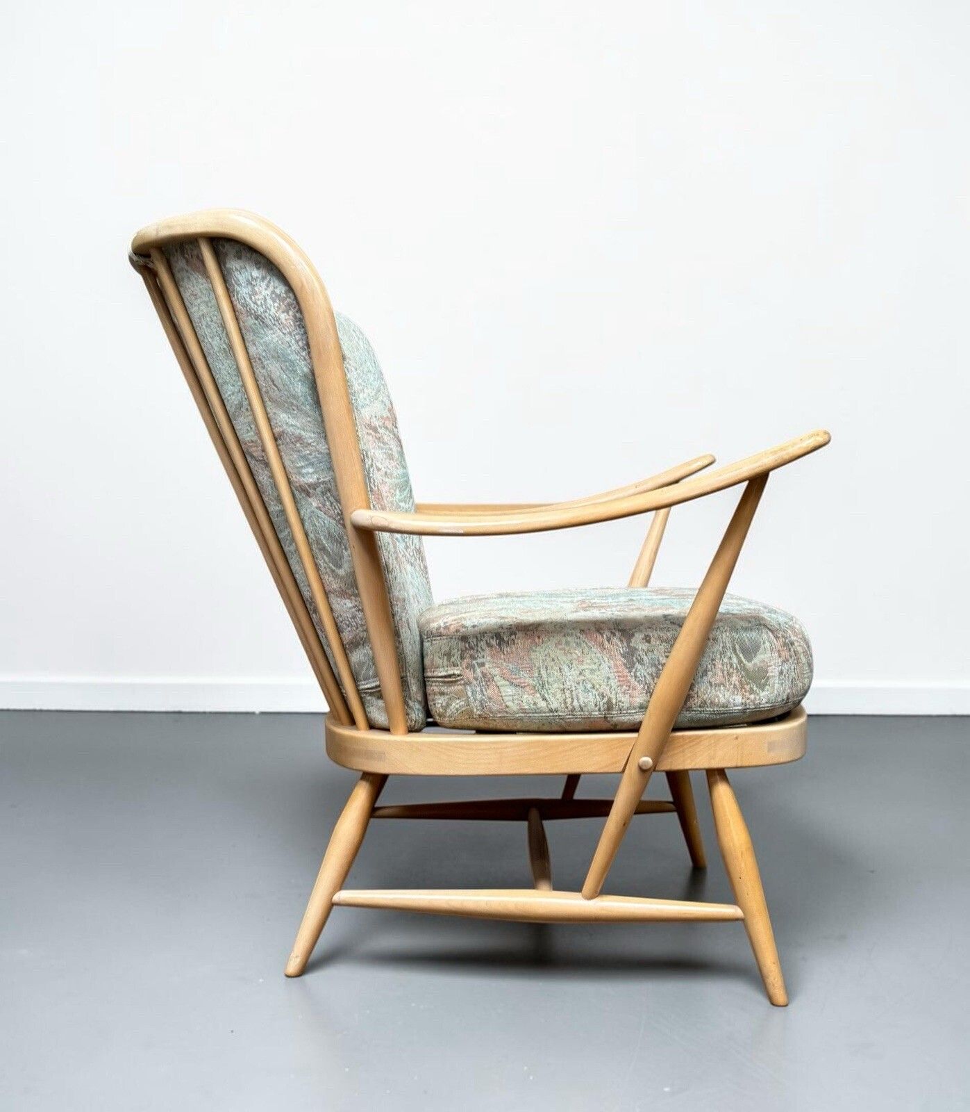 Ercol Blonde Windsor 203 Armchair Mid Century Retro C1960s Superior Quality photo for sale