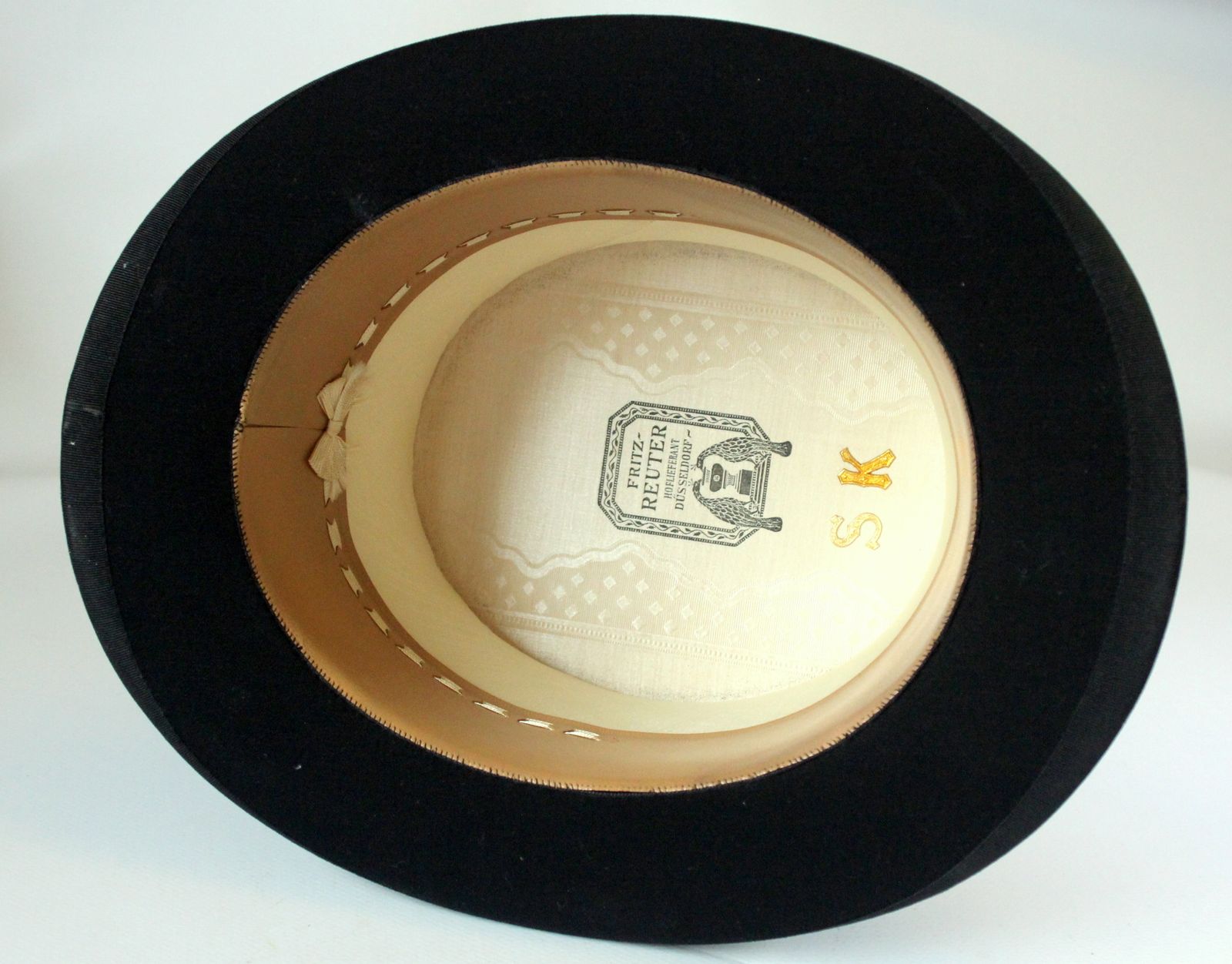 photo furniture 1910s Antique Black Top Hat By Fritz Reuter/Düsseldorf/Germany   Supplier To The Royal House In Germany
