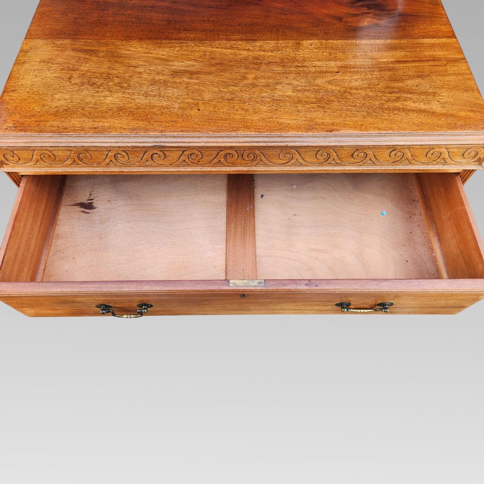 Charming Antique 19th Century Victorian Mahogany Chest Of Drawers photo vinterior