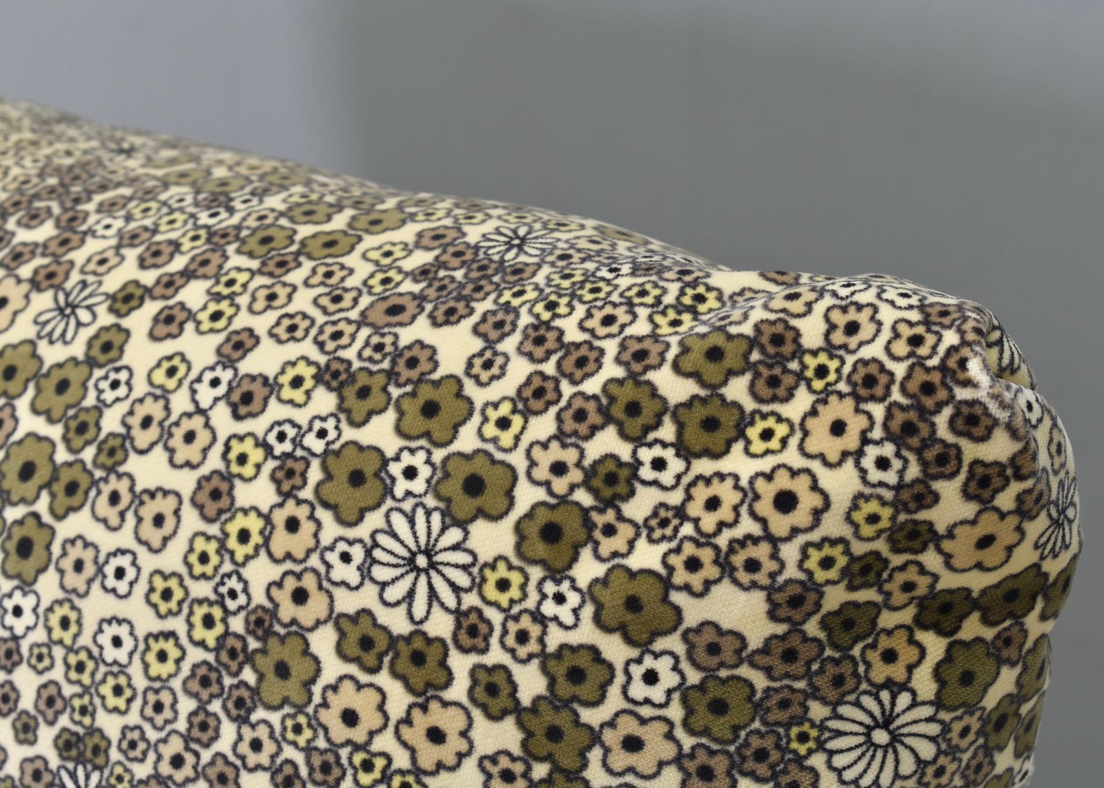 photo furniture Ligne Roset 'Dainthus' Lounge Chair By Michel Ducaroy 'Liberty Of London' Fabric