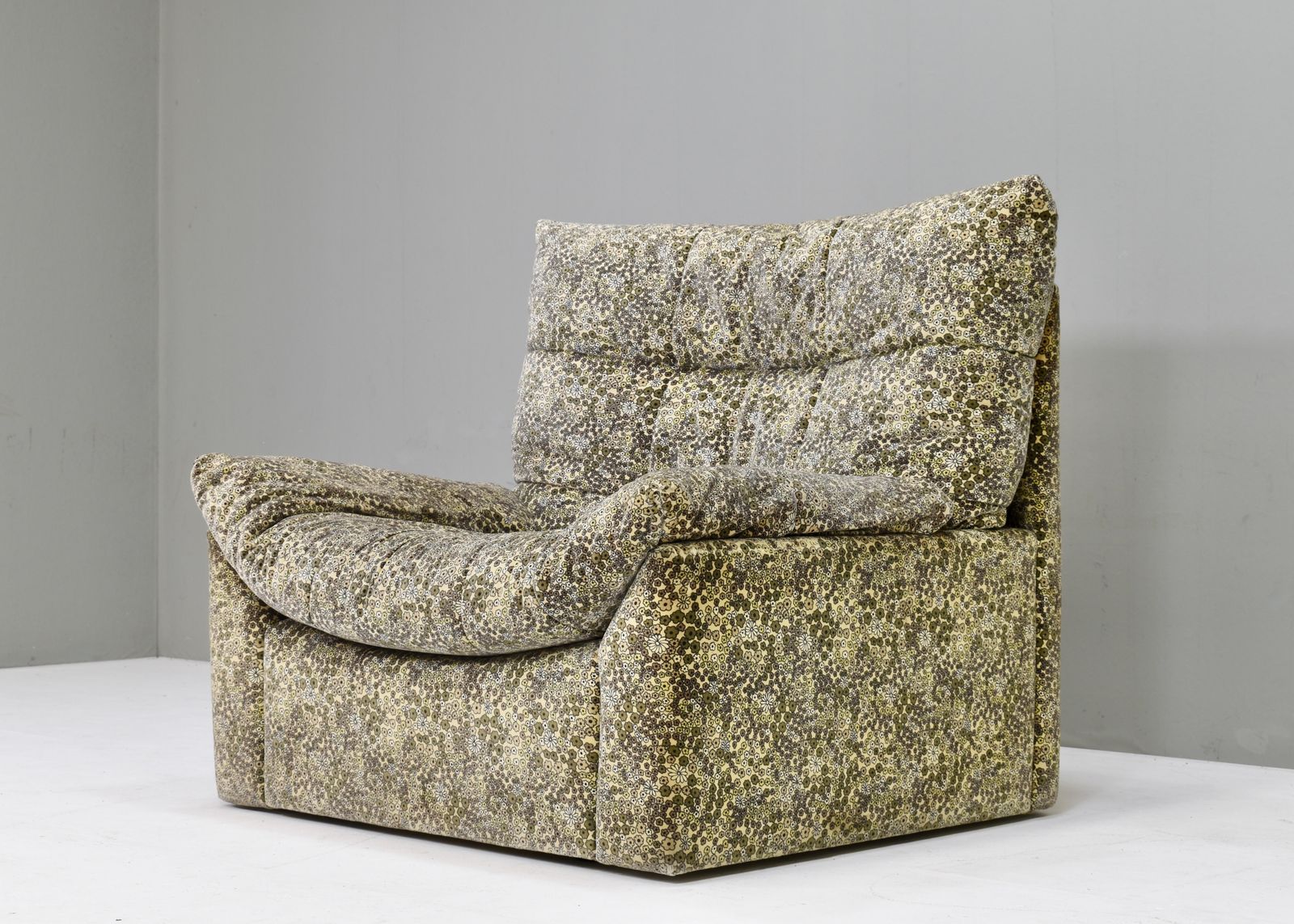 photo for sale Ligne Roset 'Dainthus' Lounge Chair By Michel Ducaroy 'Liberty Of London' Fabric