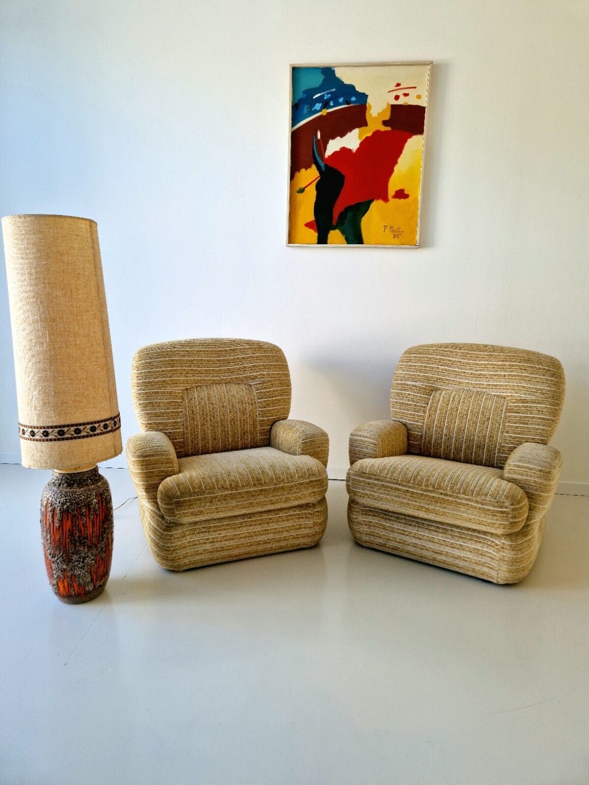 photo furniture Pair Of Post Modern Italian Club Armchairs 1970s Saporiti