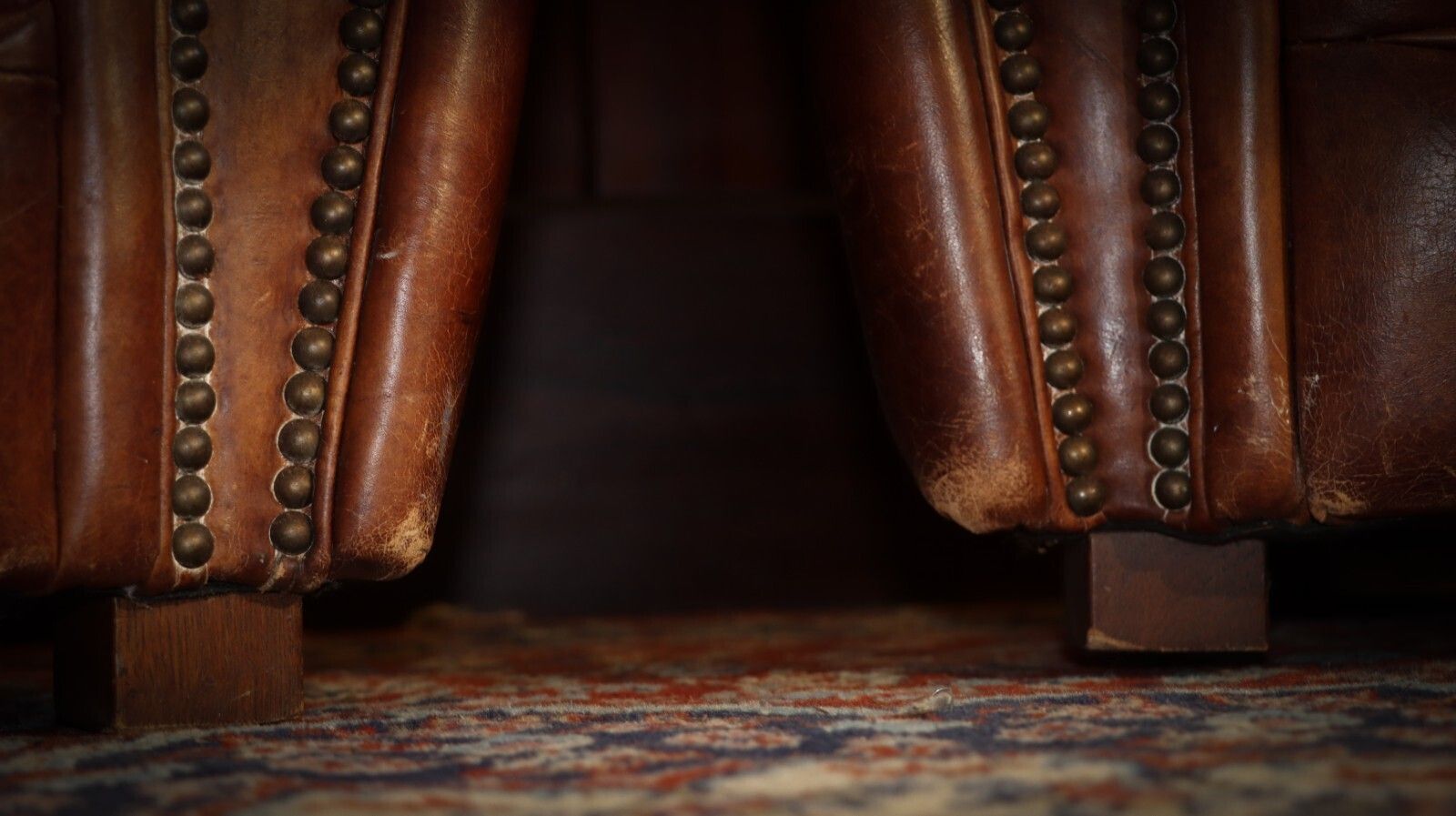 photo vinterior Stunning Pair Timothy Oulton Flea Market Leather Club Armchairs