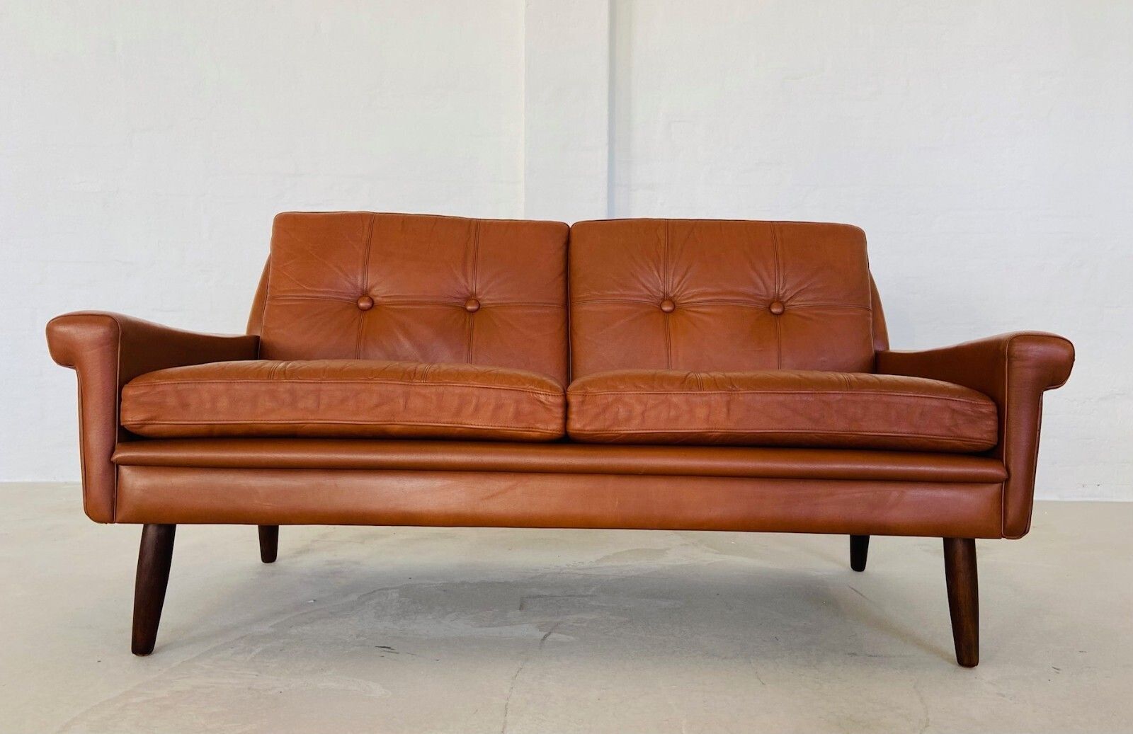 Vintage Danish Retro Svend Skipper 2 Person Sofa In Cognac Leather 1960s photo for sale