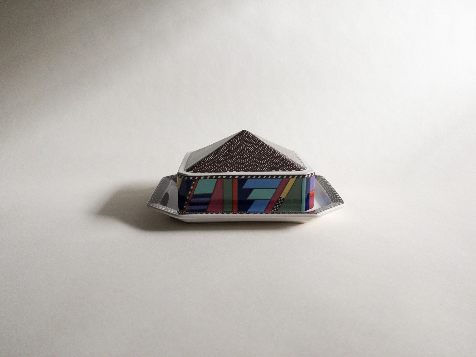 Rosenthal Metropol Butter Dish: Postmodern Ceramic Design By Barbara Brenner photo for sale