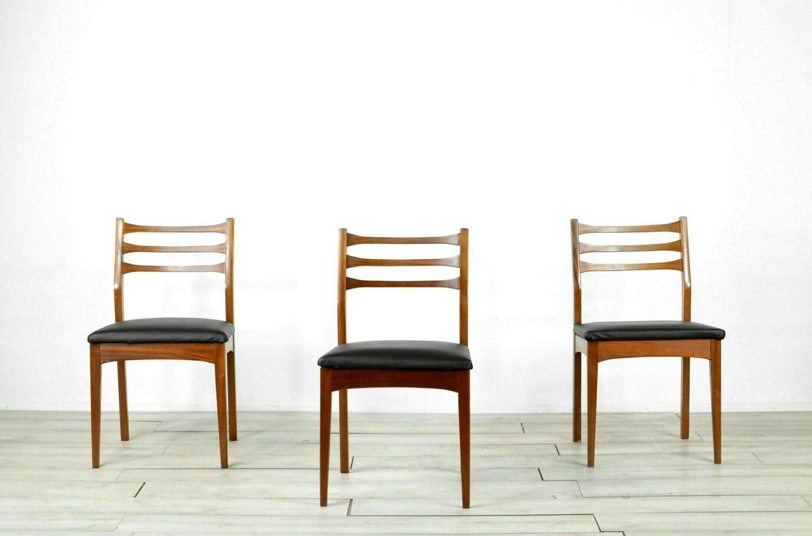 Set Of 4 Midcentury 'Meredew' Teak Chairs. Vintage Modern / Retro / Danish Style photo Furniture