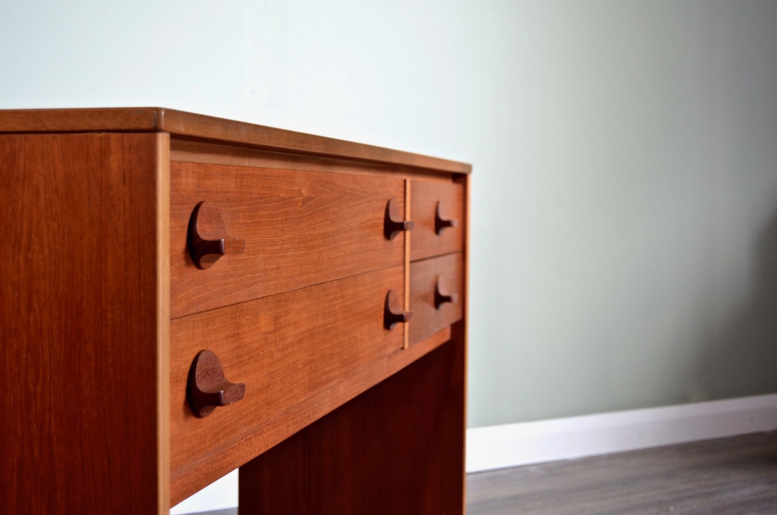 Vintage Midcentury 'Stag' Teak Console Table / Dressing Table /Drawers/ Sideboard. Delivery. Modern / Retro / Danish Style. photo vintage