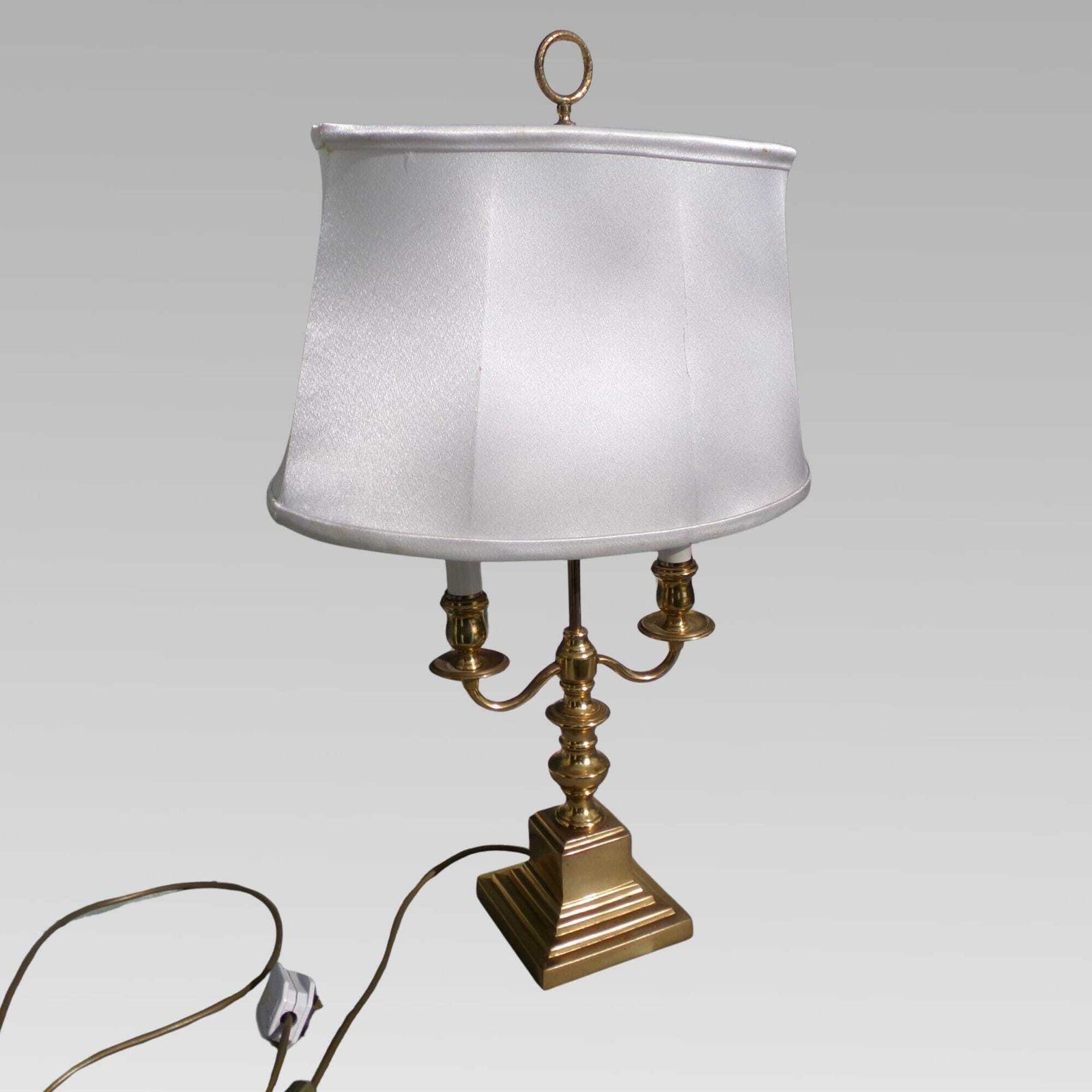 Stunning Vintage French Empire Candelabra Style Twin Arm Brass Table Lamp. photo Lighting