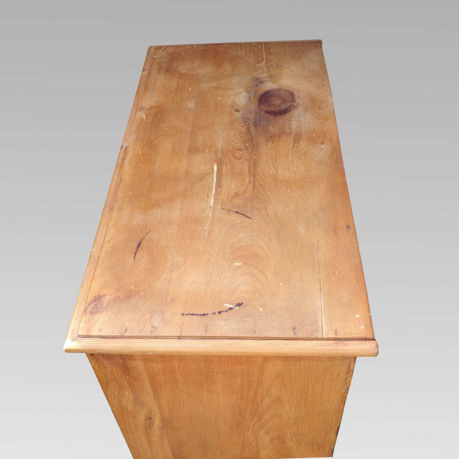 Charming Antique 19th Century Victorian Pine Chest Of Drawers. photo Furniture