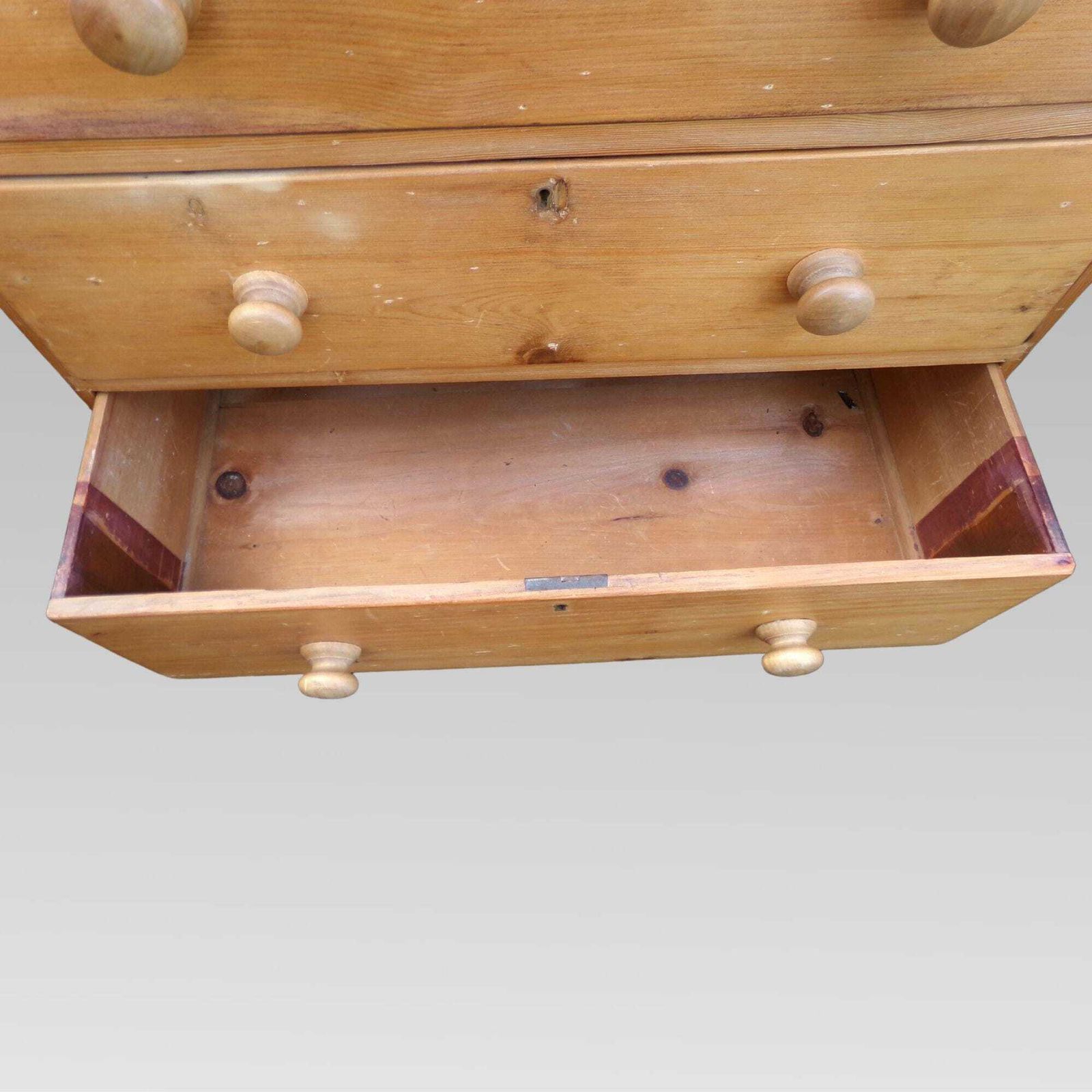 Charming Antique 19th Century Victorian Pine Chest Of Drawers. photo vintage