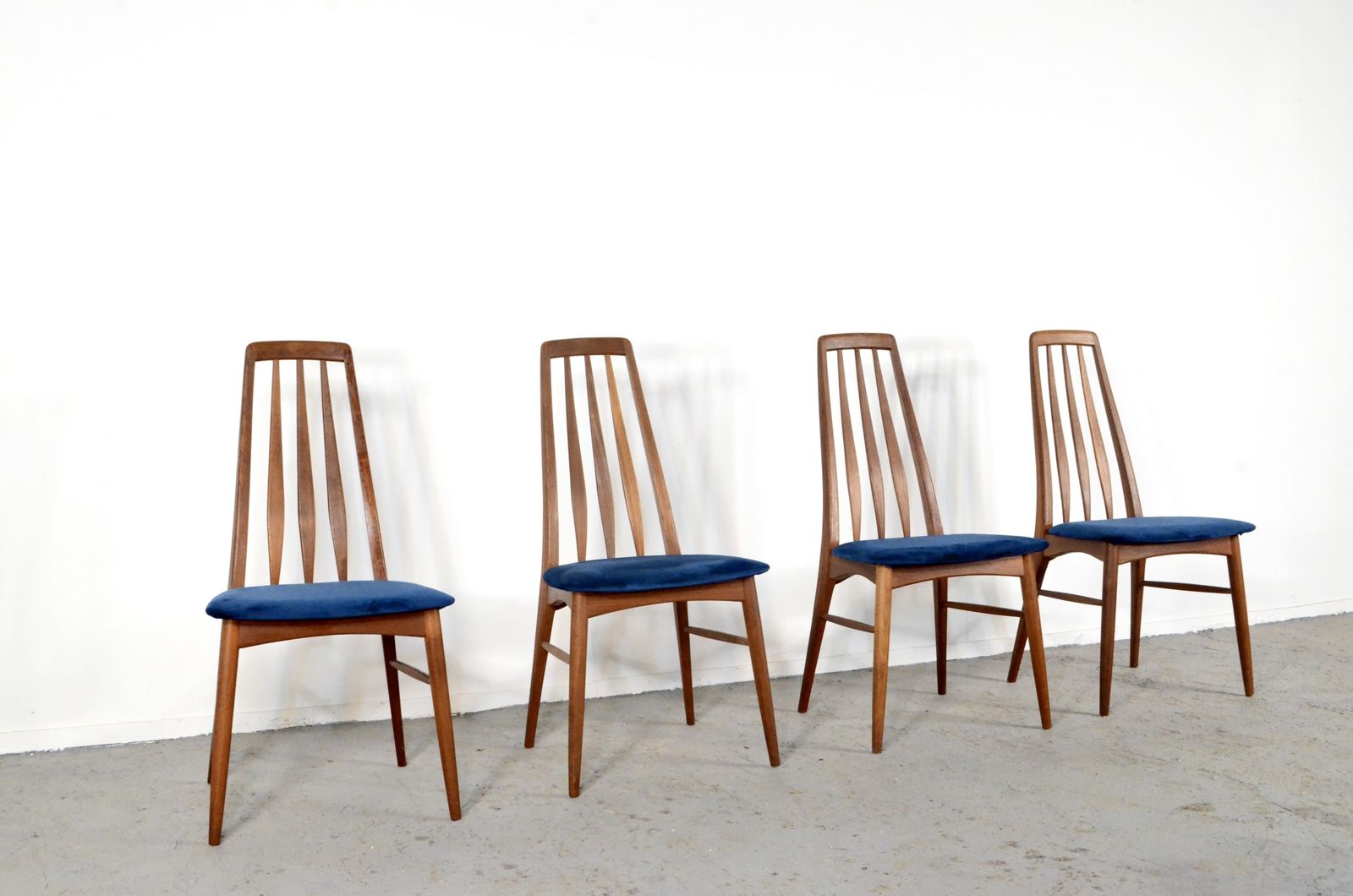 Stunning Set Of 4 Vintage Midcentury Eva Chairs By Neils Koefoed From Denmark