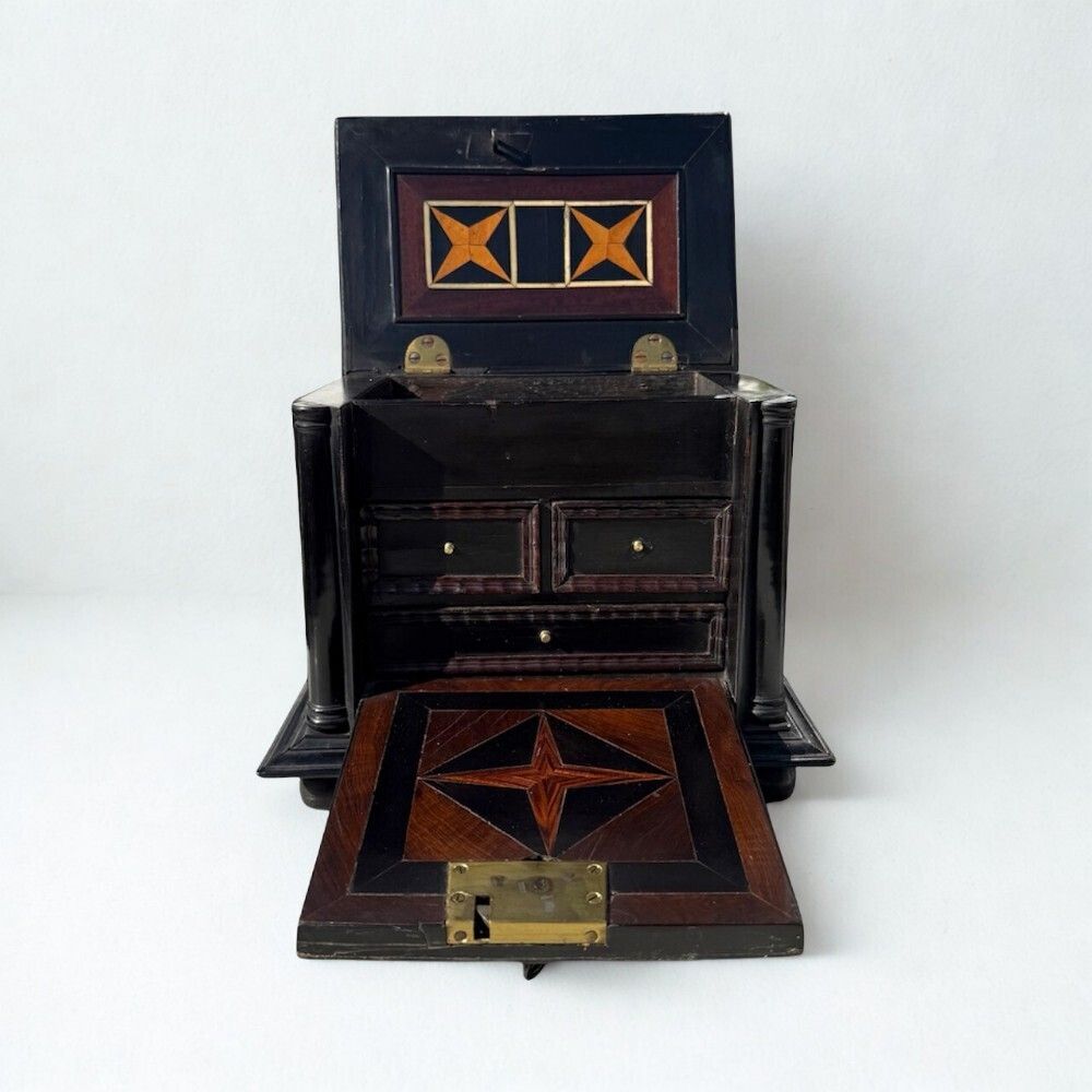 Fine 18th Century Flemish Ebony & Parquetry Table Casket photo vinterior