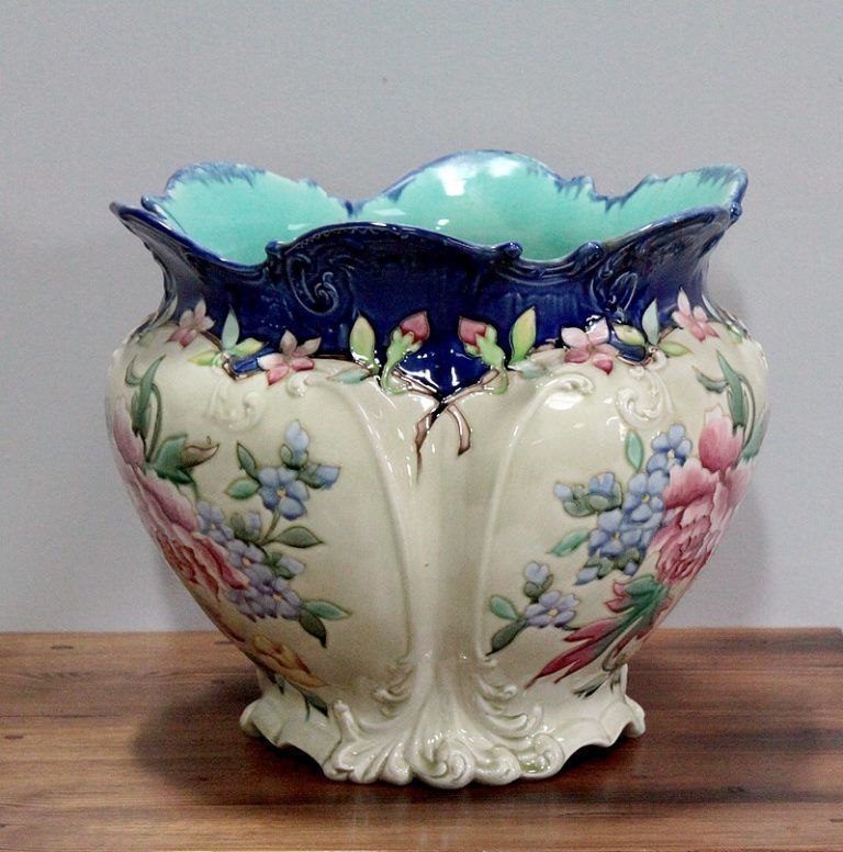 Barbotine Pot Holder In Iron   20th Century photo furniture