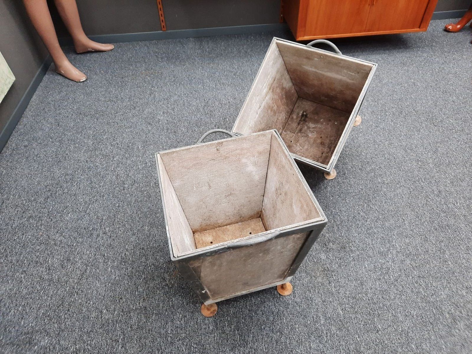 Brutalist Planters, 1950s, Set Of 2 photo vinterior