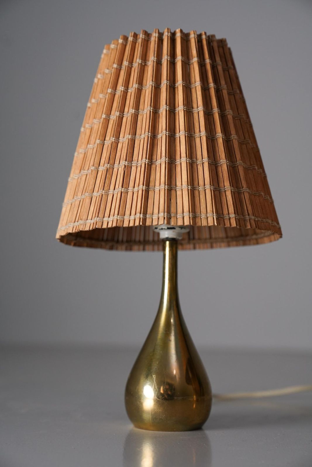 Pair Of Model 61046 Drop Table Lamps, Mauri Almari, Idman Oy, 1950s photo Lighting