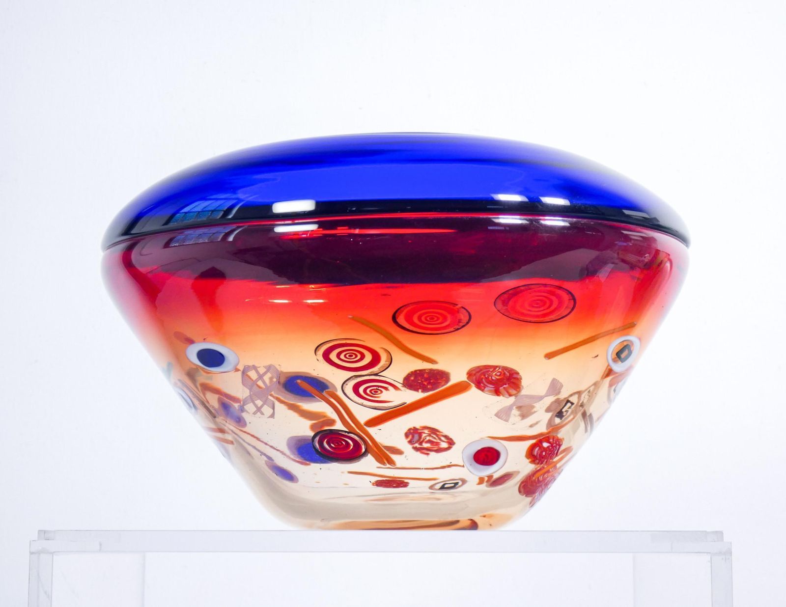 Murano Blown Glass Vase, Design Stefano Toso. Italy, 90s photo 348.0