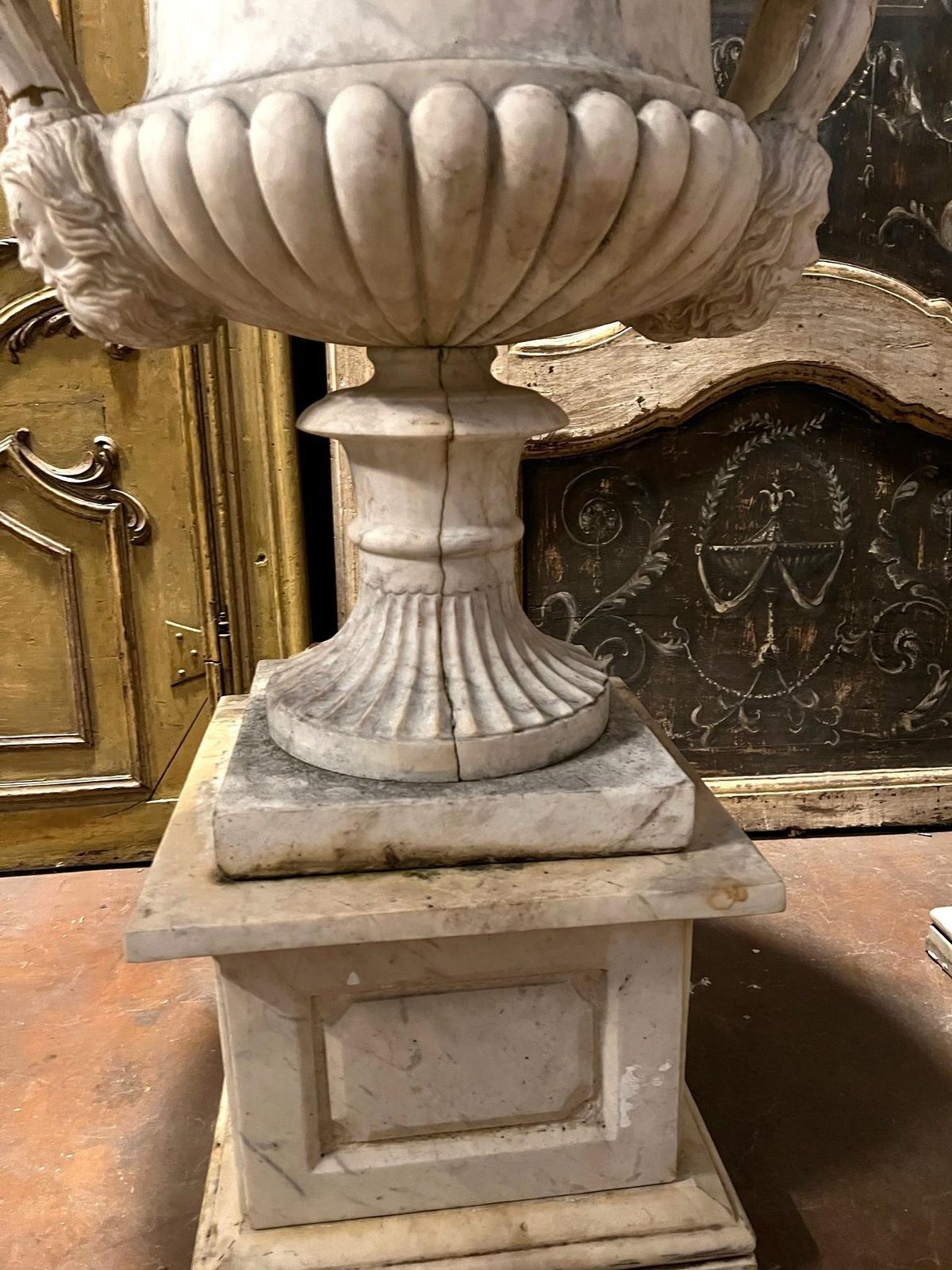 photo for sale Pair Of Vases In Carrara Marble, Italy