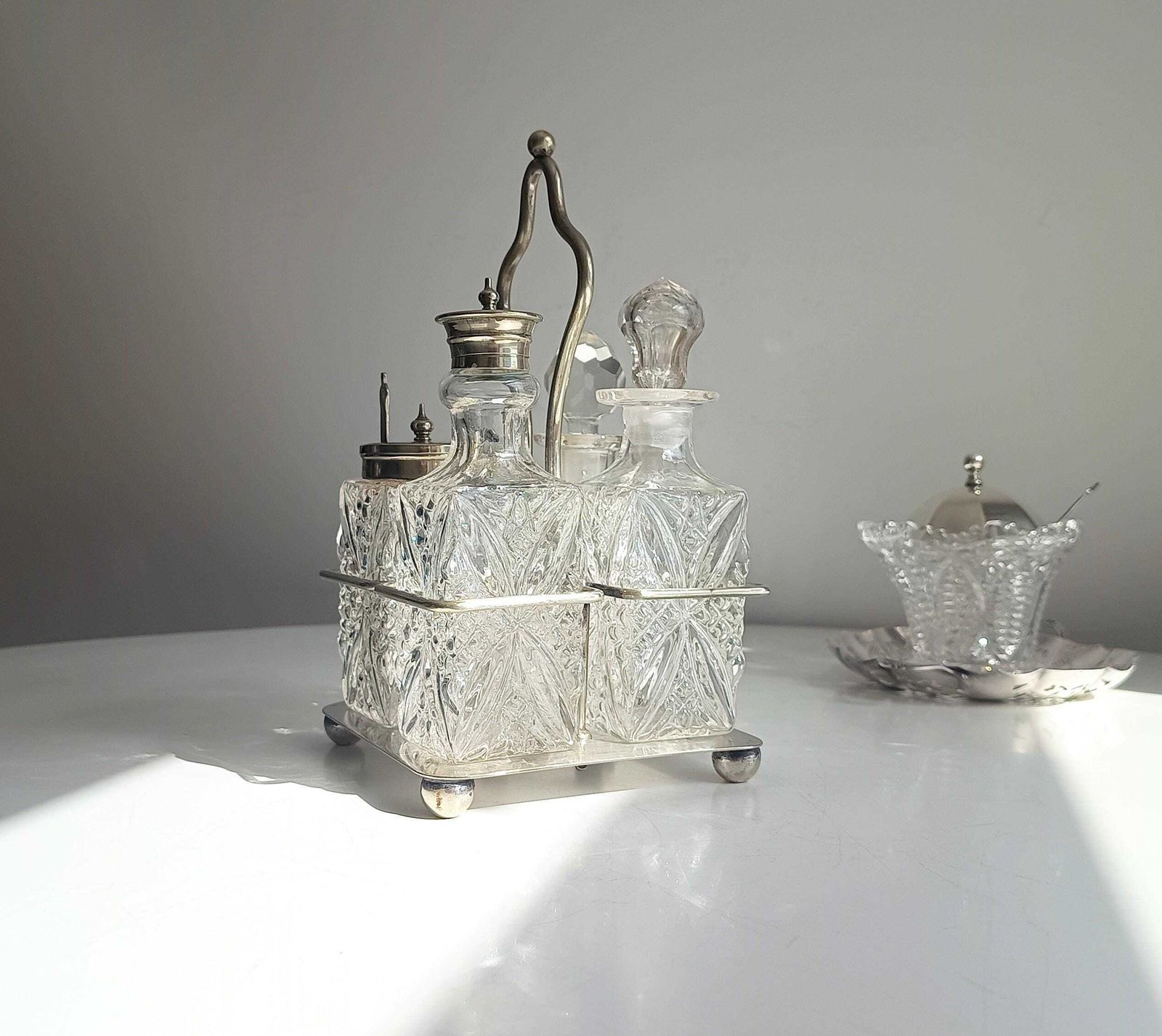 photo vinterior Antique Silver Plate Cruet Stand & 4 Cut Glass Condiment Bottles, England, Circa 1915