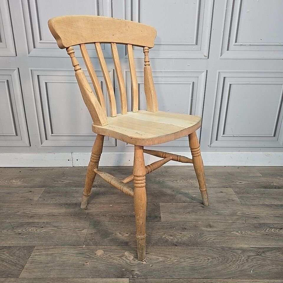 Antique Wooden Farmhouse Chairs   Victorian Style Turned Country Windsor  Solid