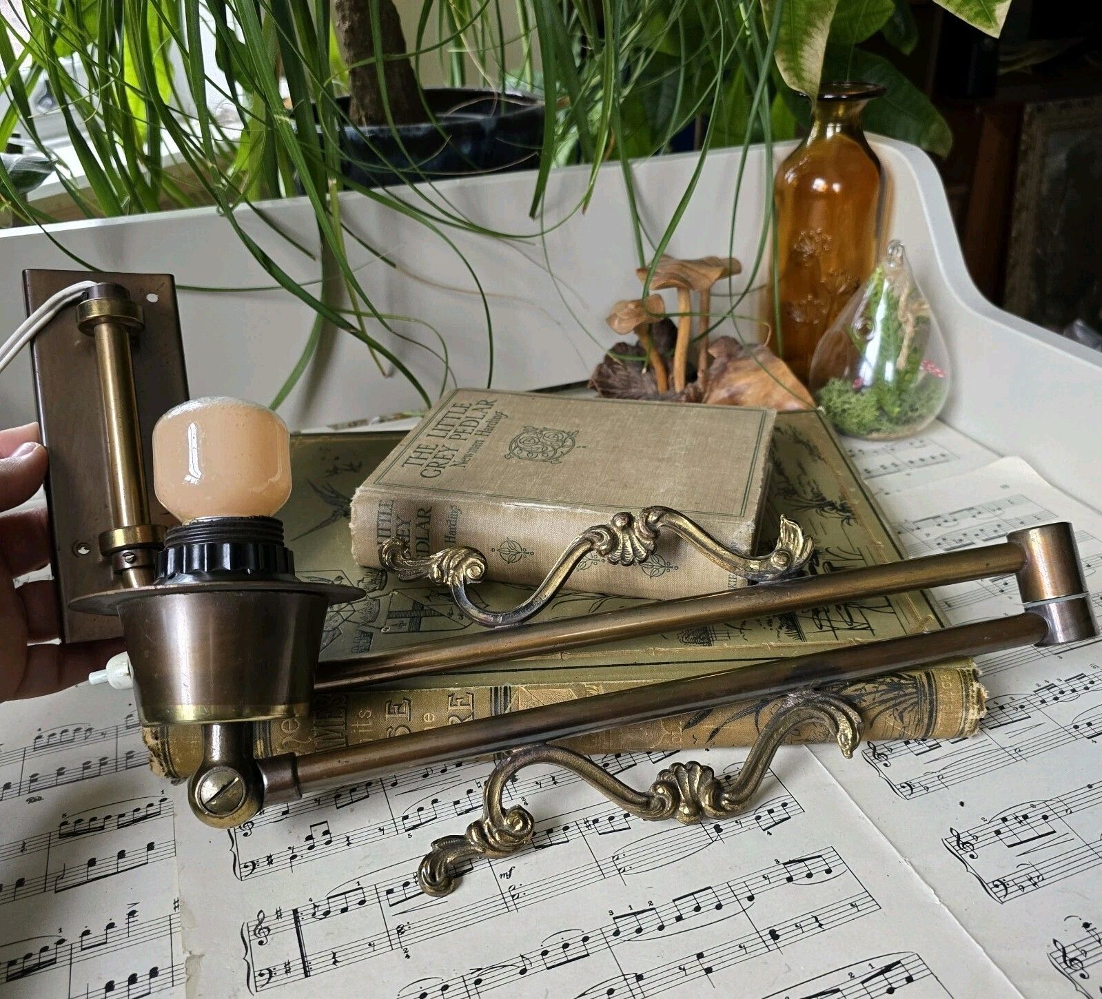 Vintage Articulated Swing Arm Lamp Wall Sconce Light Ornate Antique Brass Cottag photo for sale
