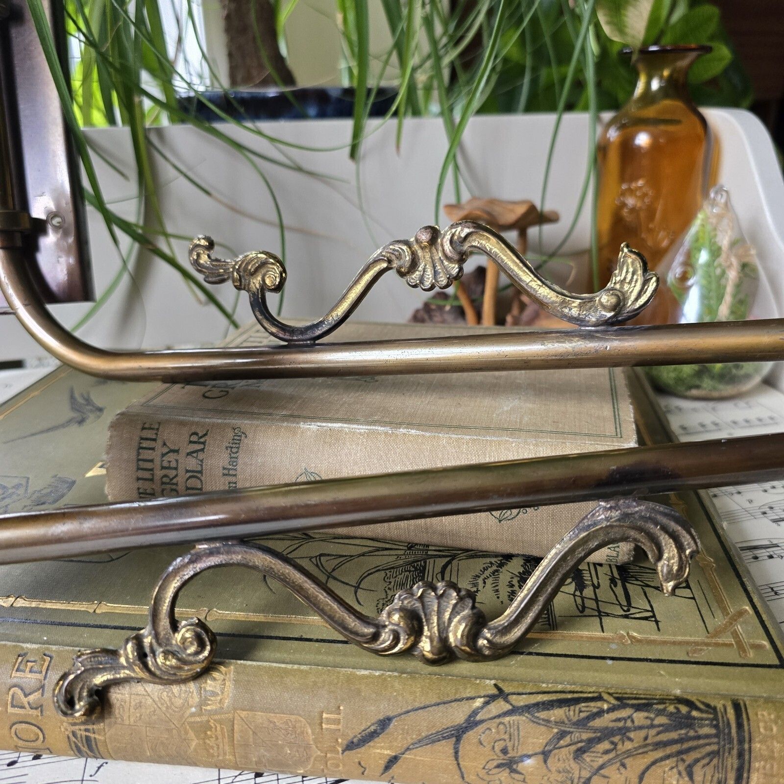 Vintage Articulated Swing Arm Lamp Wall Sconce Light Ornate Antique Brass Cottag photo vintage