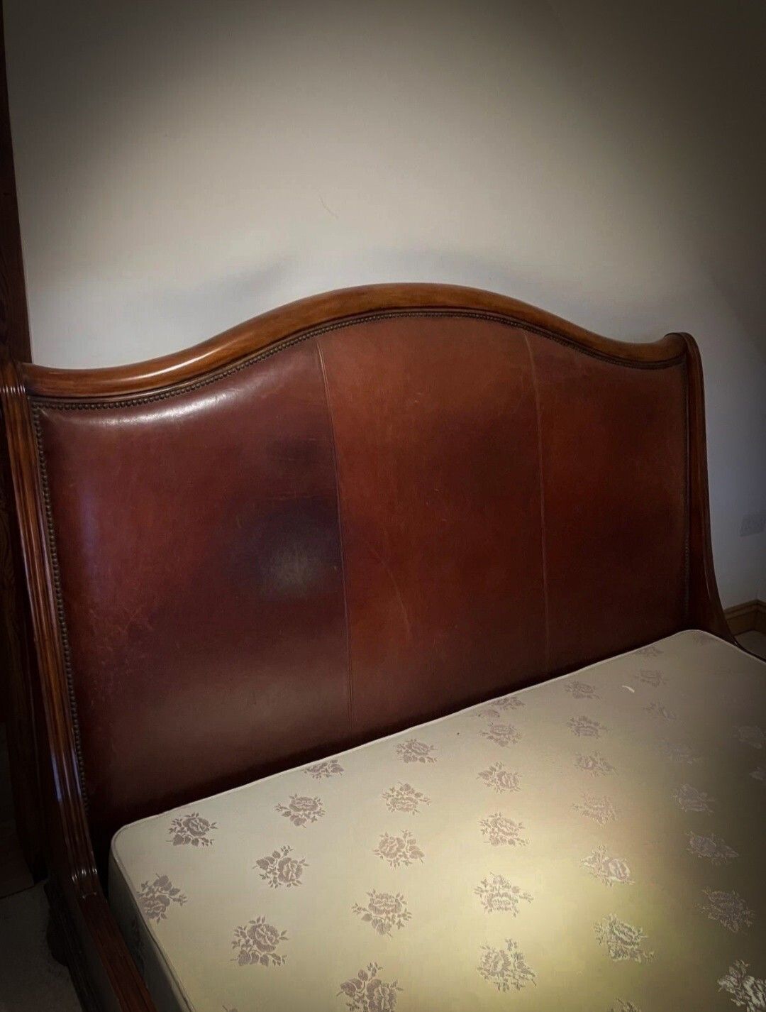 A Monumental Ralph Lauren Henredon Super King Palais Alfresco Leather Sleigh Bed. photo buy
