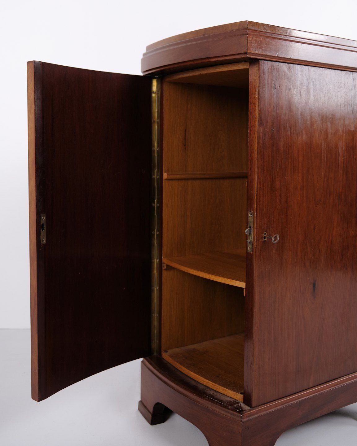 Set Of 2 Bedside Tables In Mahogany, 1920s. photo vintage