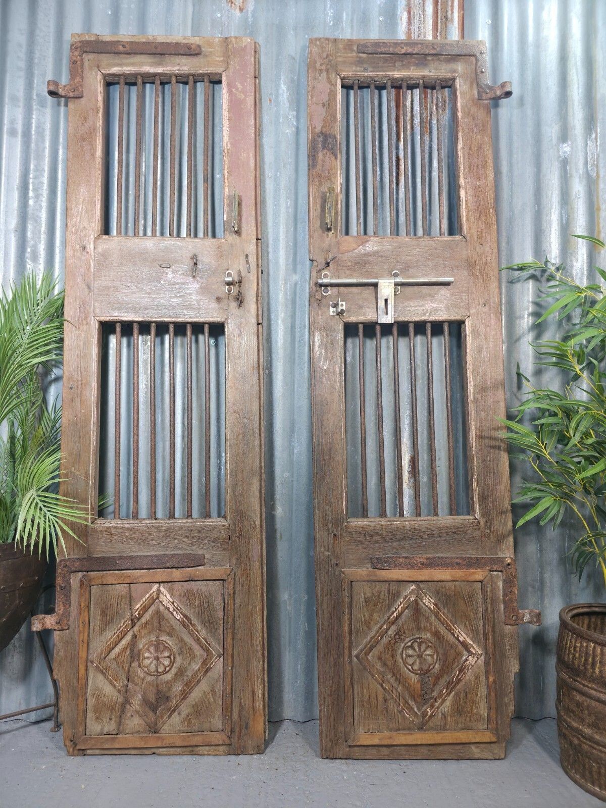 Pair Vintage Rustic Indian Wooden Iron Doors Garden Gates Room Divider Screen photo vinterior