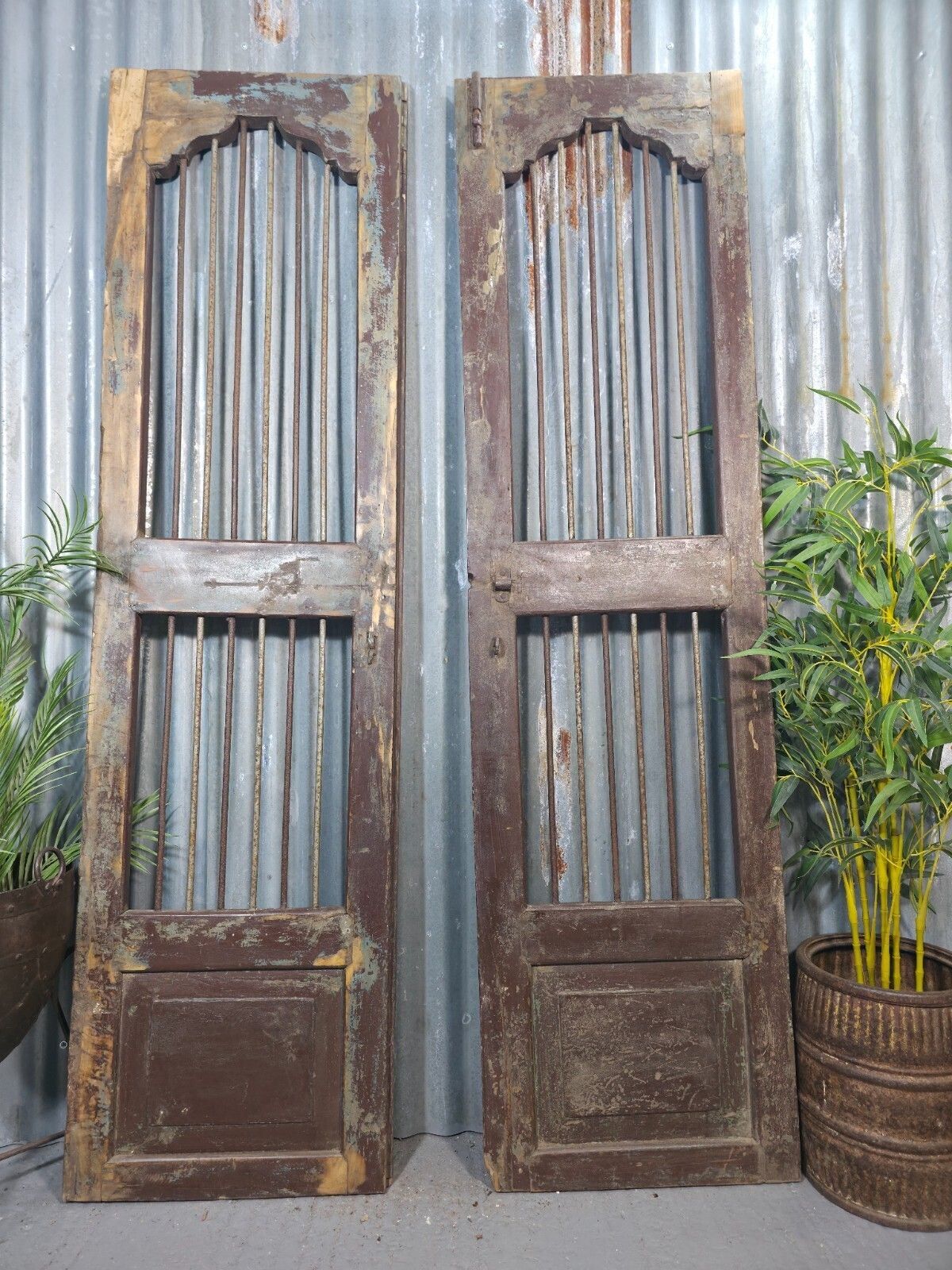 Pair Vintage Rustic Indian Wooden Iron Doors Garden Gates Room Divider Screen photo vinterior