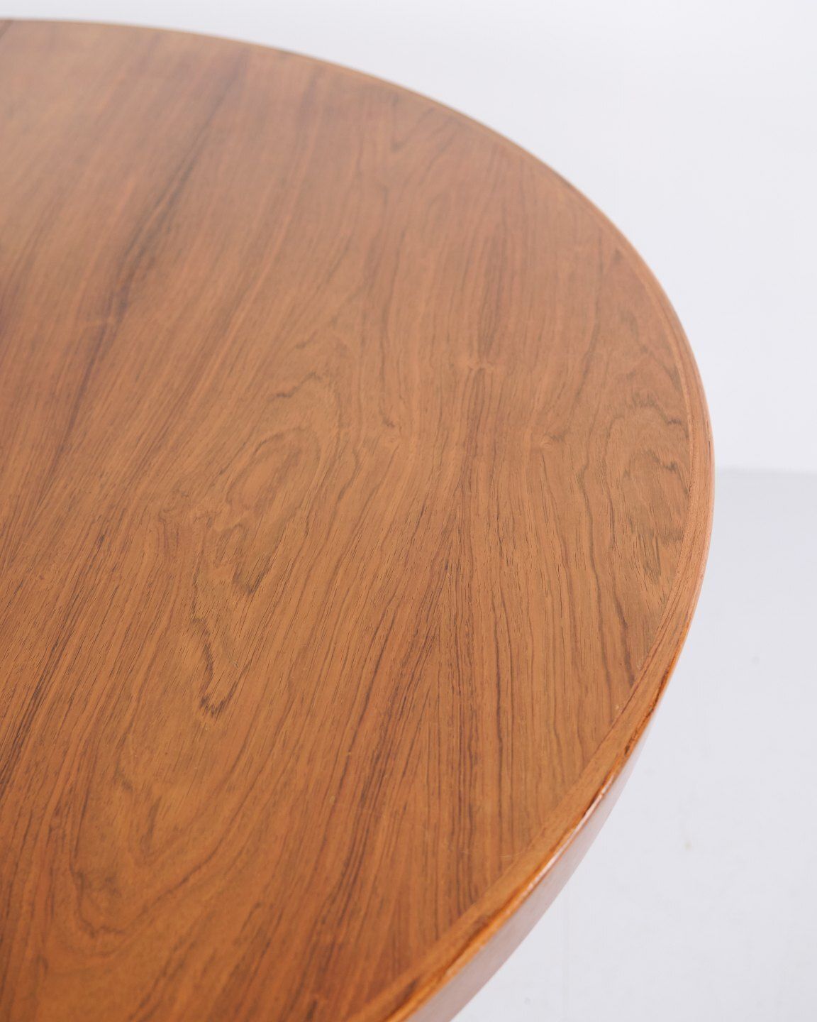 Round Rosewood Dining Table By Sannemanns Møbelfabrik, 1980s. photo vinterior